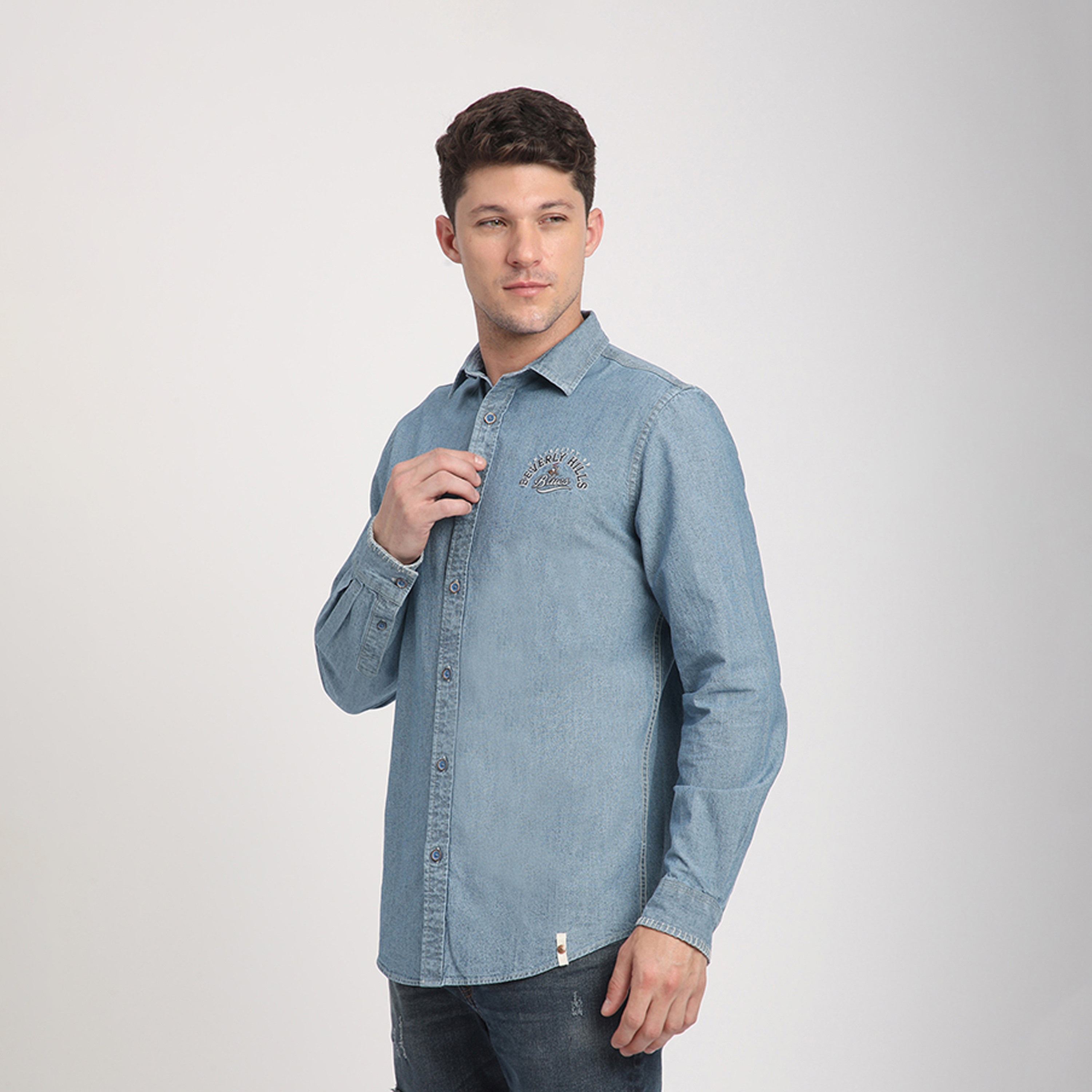 بيفرلي هيلز بولو كلوب-  قميص جينز بقصّة عادية ومطرّز بياقة وأكمام طويلة-men-clothing-shirts-image-2