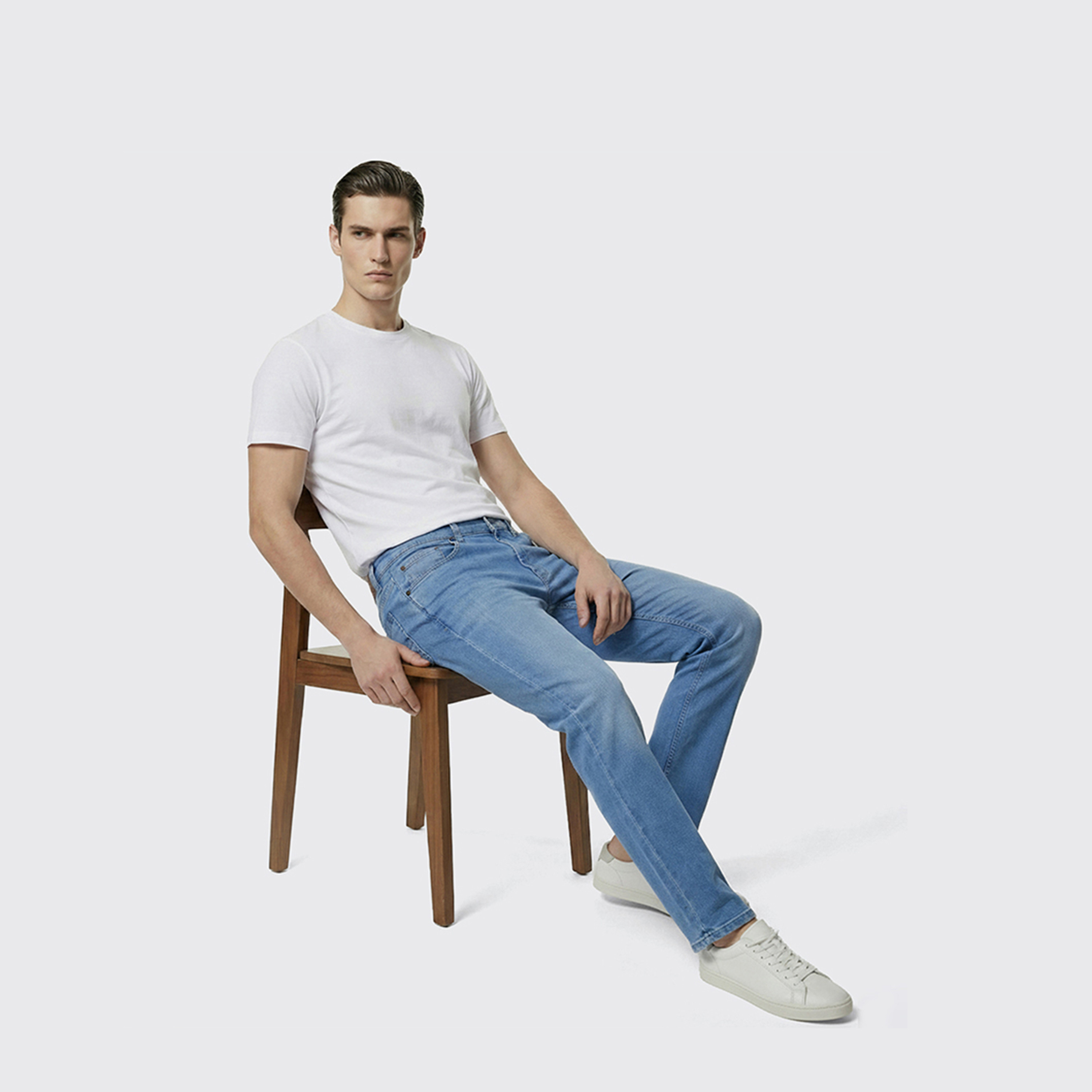 Beverly Hills Polo Club Slim Fit Light Washed Mid Rise Men's Jeans-men-clothing-bottoms-jeans-image-2