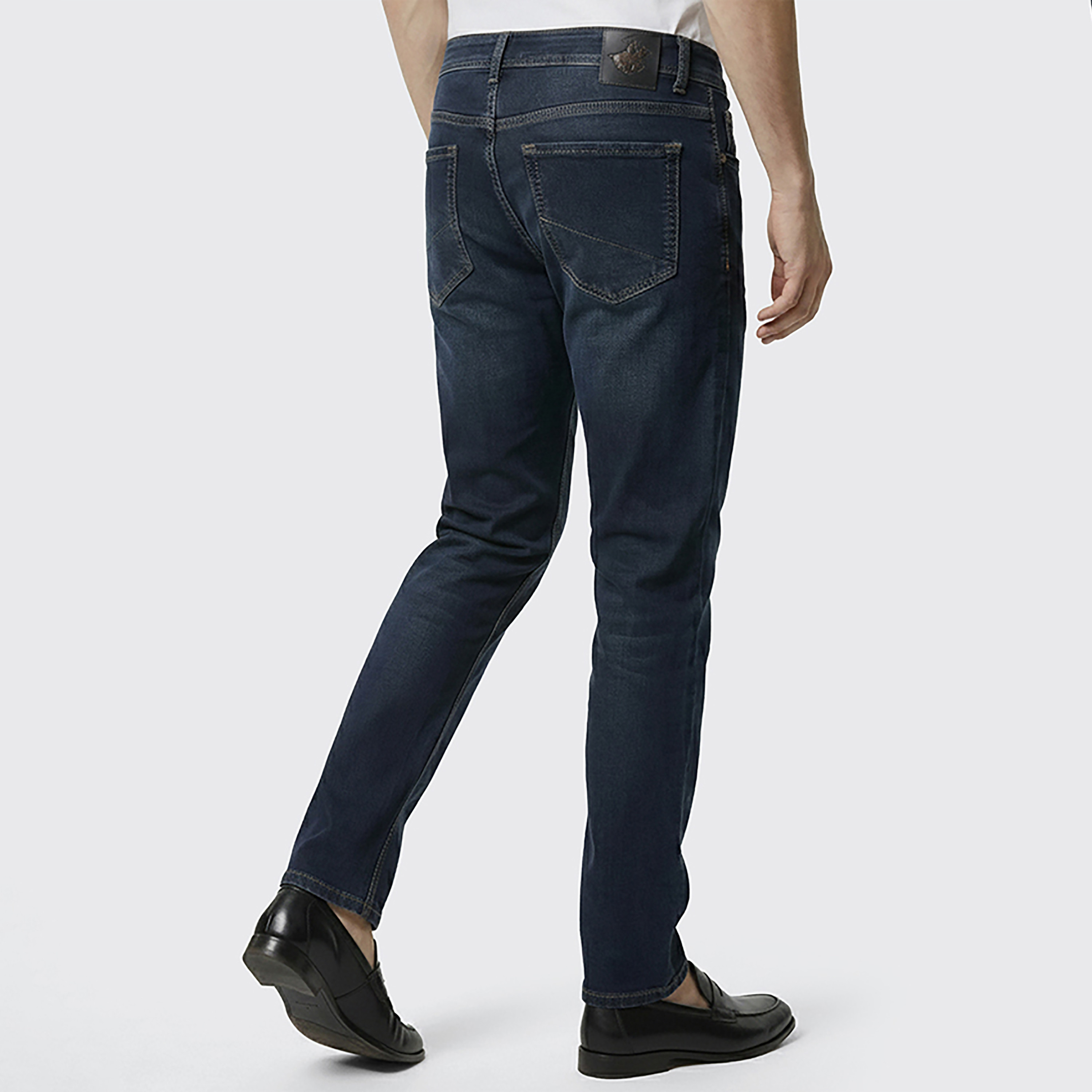 بنطلون جينز رجالي قصة ضيقة بلون مغسول وخصر متوسط من بيفرلي هيلز بولو كلوب-men-clothing-bottoms-jeans-image-4