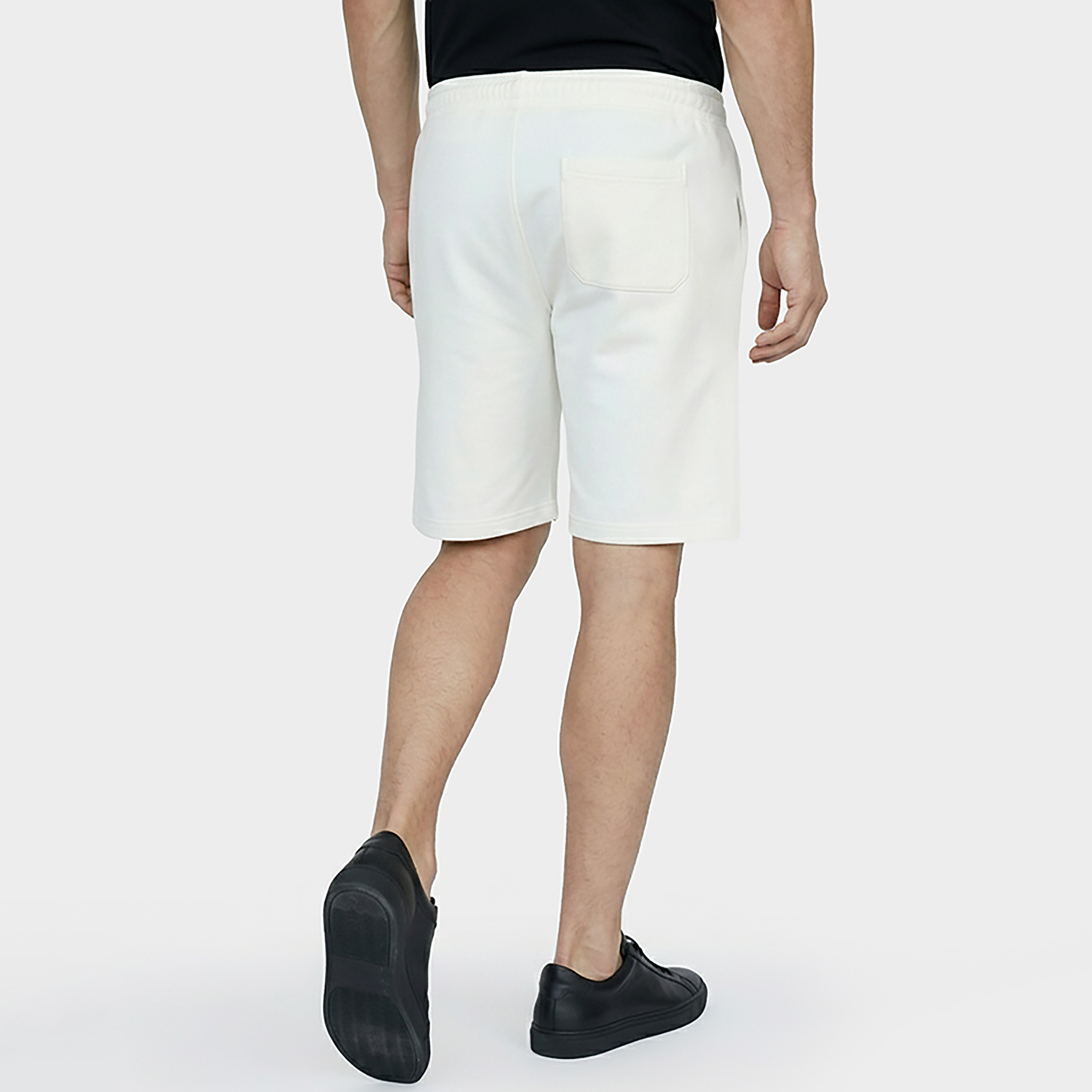 شورت رجالي سادة بخصر متوسط ورباط شد من بيفرلي هيلز بولو كلوب-men-clothing-bottoms-shorts-image-4