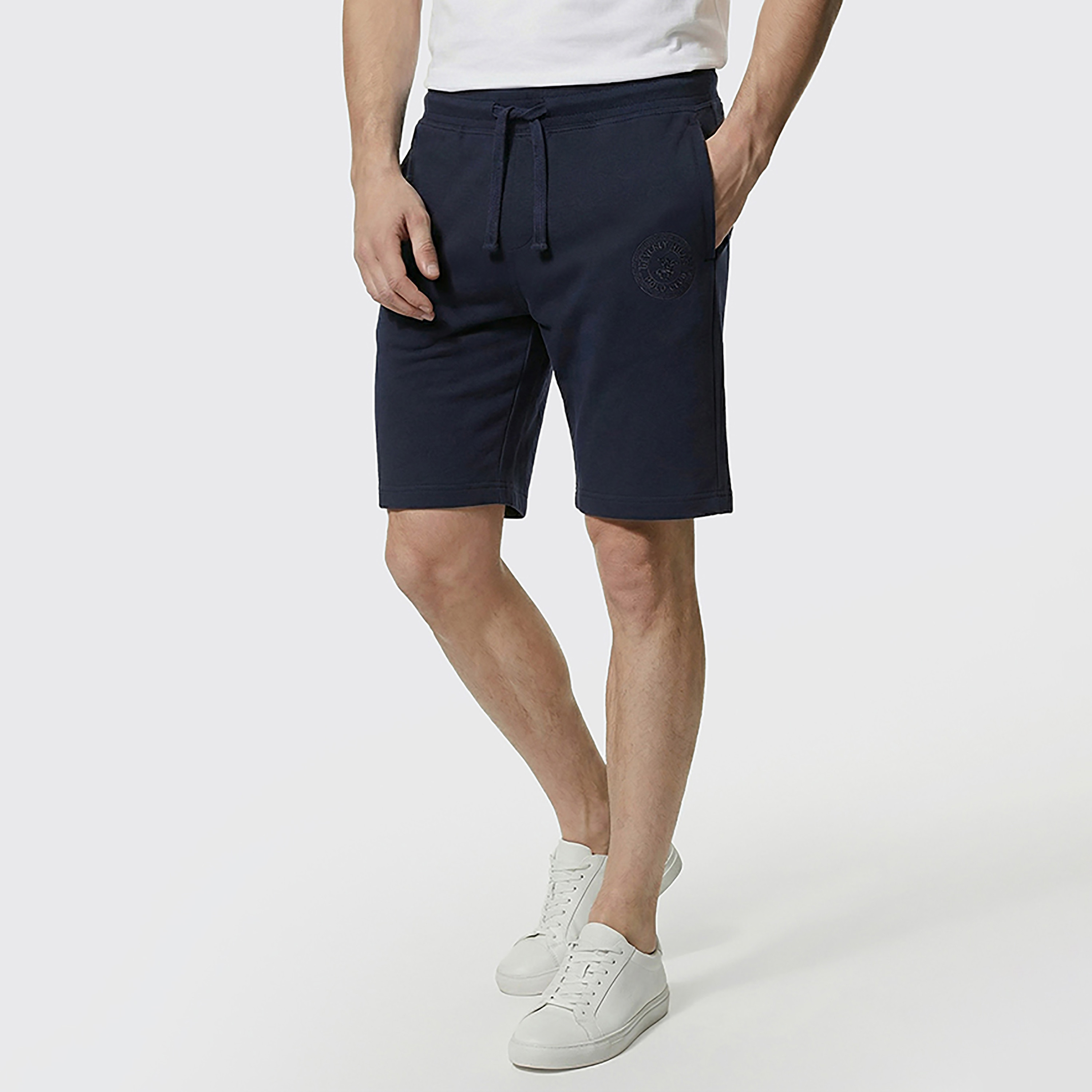 شورت رجالي سادة بخصر متوسط ورباط شد من بيفرلي هيلز بولو كلوب-men-clothing-bottoms-shorts-image-1