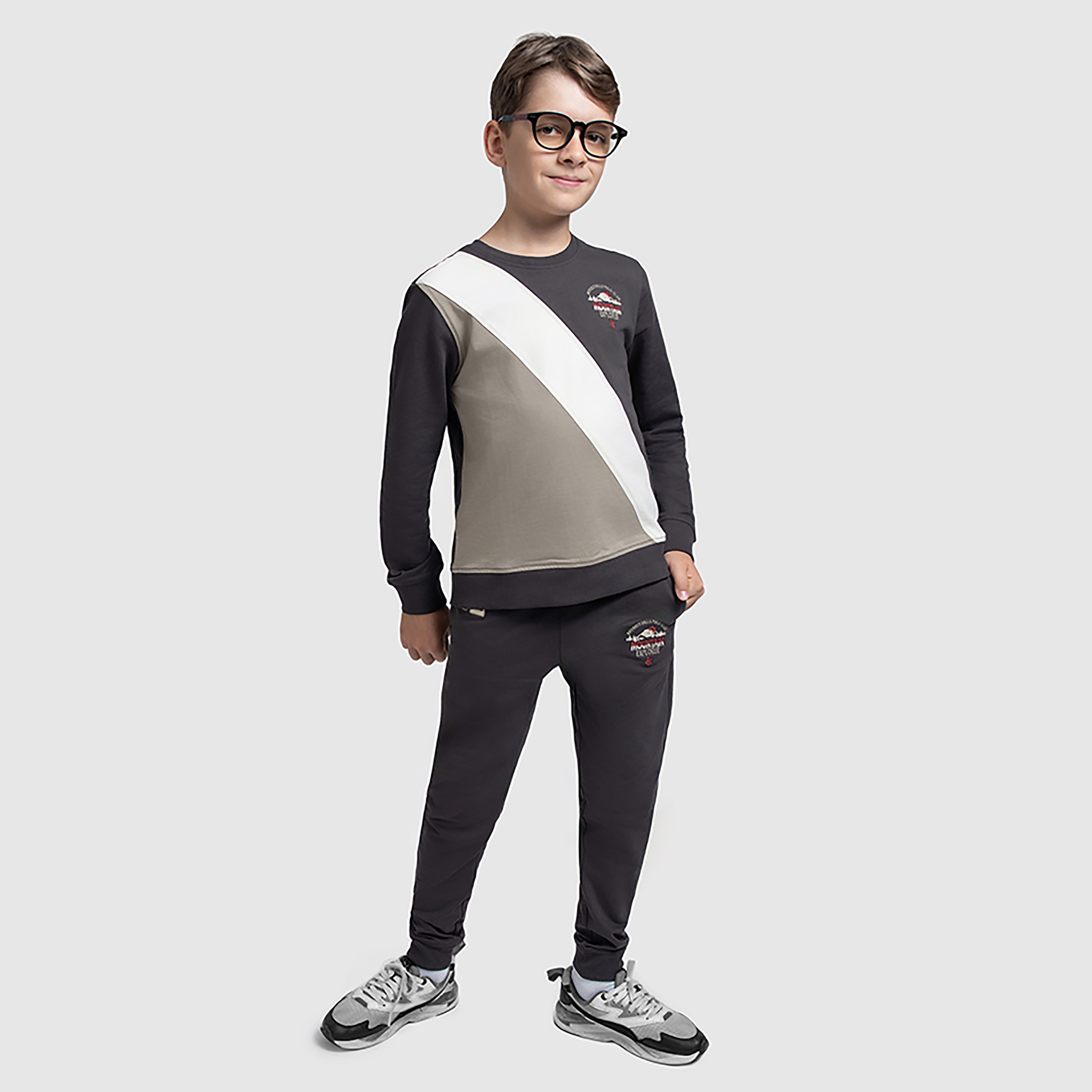 سويت شيرت بأكمام طويلة وملون من بيفرلي هيلز بولو كلوب-boys-clothing-sweatshirts-image-3