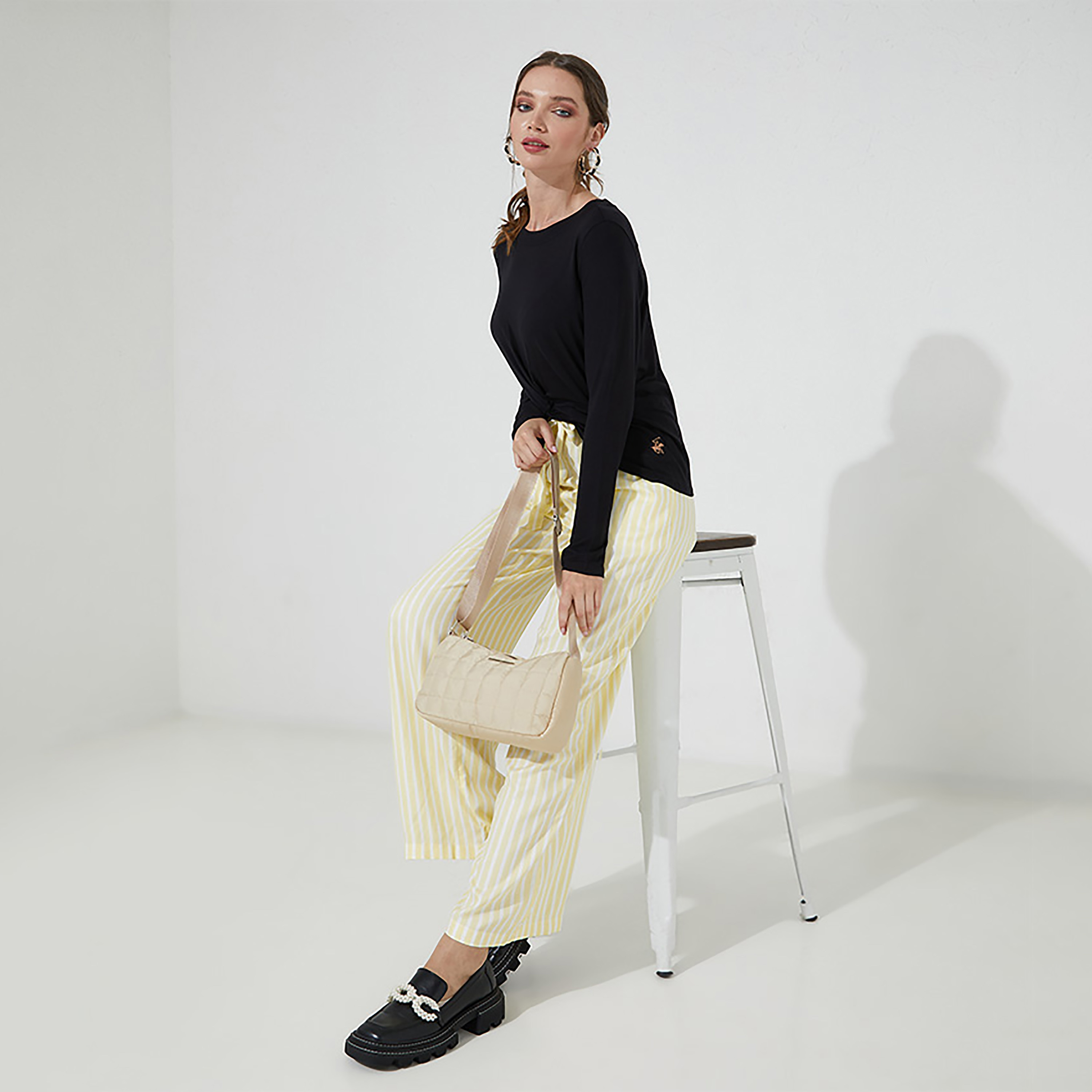  بلوزة بيفرلي هيلز بولو كلوب سادة بياقة دائرية وأكمام طويلة مع عقدة منقوشة-women-clothing-shirtsandblouses-blouses-image-2