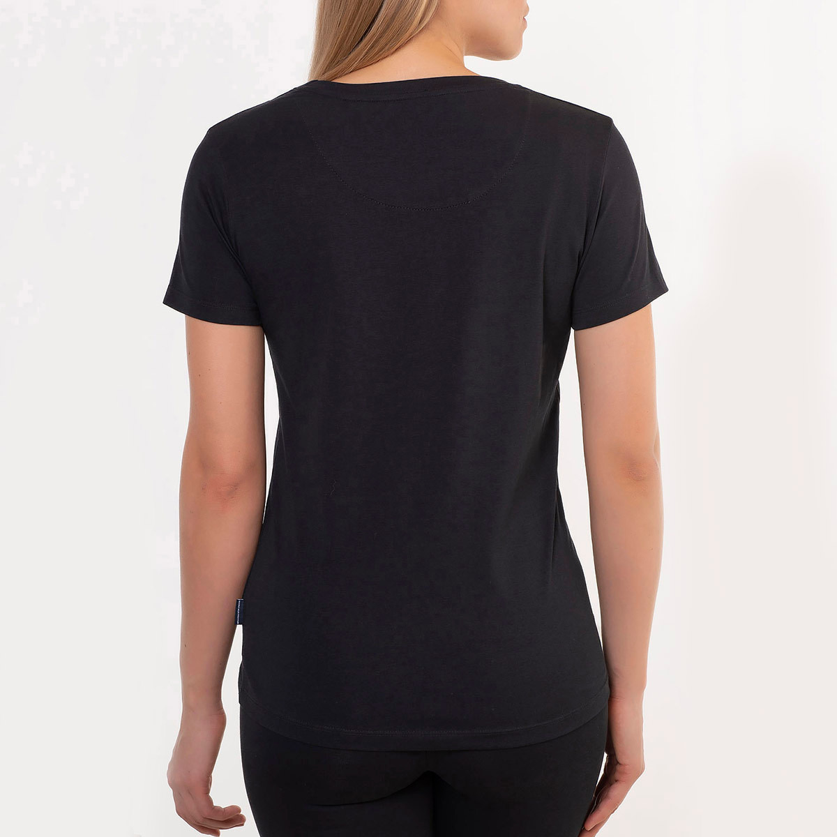 تي شيرت بيفرلي هيلز بولو كلوب سادة مع لون أسود بياقة مستديرة وأكمام قصيرة للنساء-women-clothing-tshirts-image-2