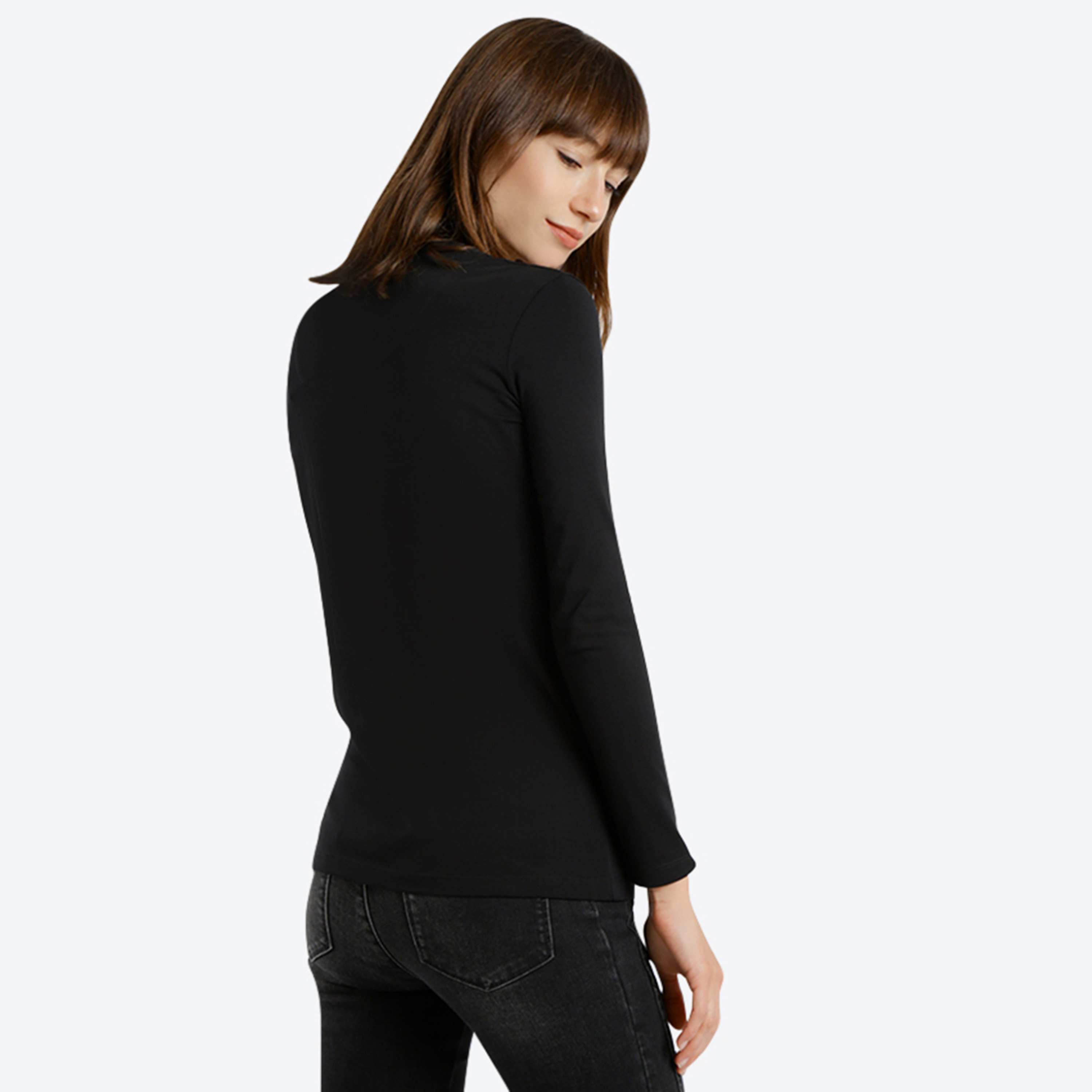 تي شيرت بيفرلي هيلز بولو كلوب بياقة على شكل وي وأكمام طويلة مع شعار-women-clothing-tshirts-image-4