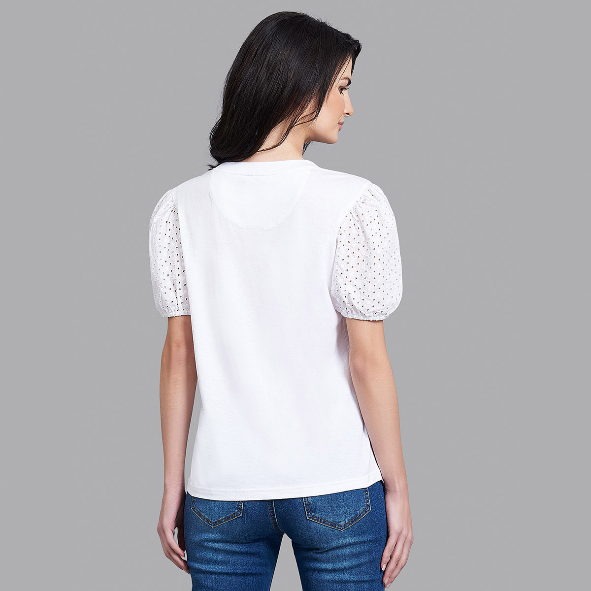 توب بيفرلي هيلز بولو كلوب نسائي بلون أبيض سادة بأكمام بالون مع ياقة دائرية-women-clothing-shirtsandblouses-blouses-image-2