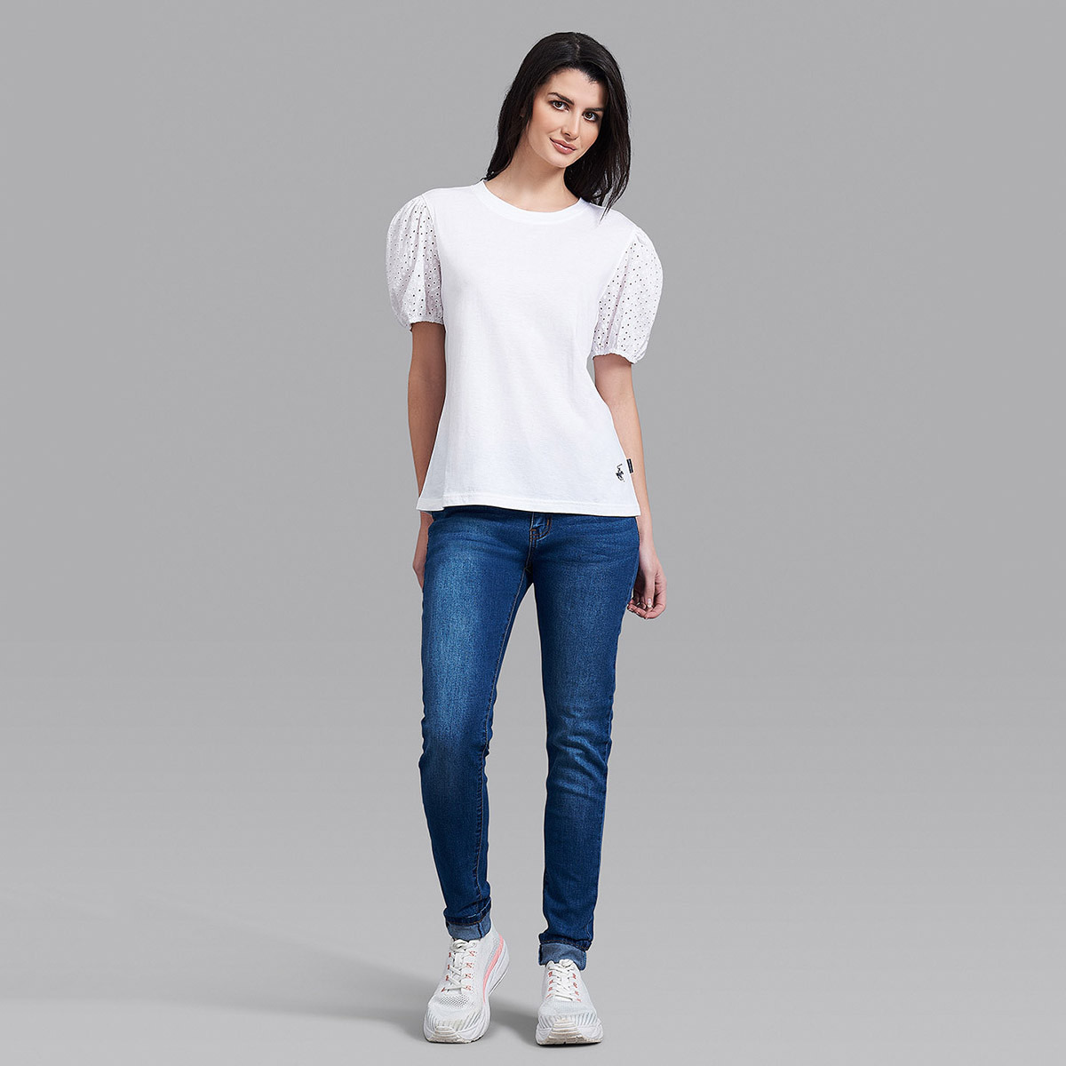 توب بيفرلي هيلز بولو كلوب نسائي بلون أبيض سادة بأكمام بالون مع ياقة دائرية-women-clothing-shirtsandblouses-blouses-image-6