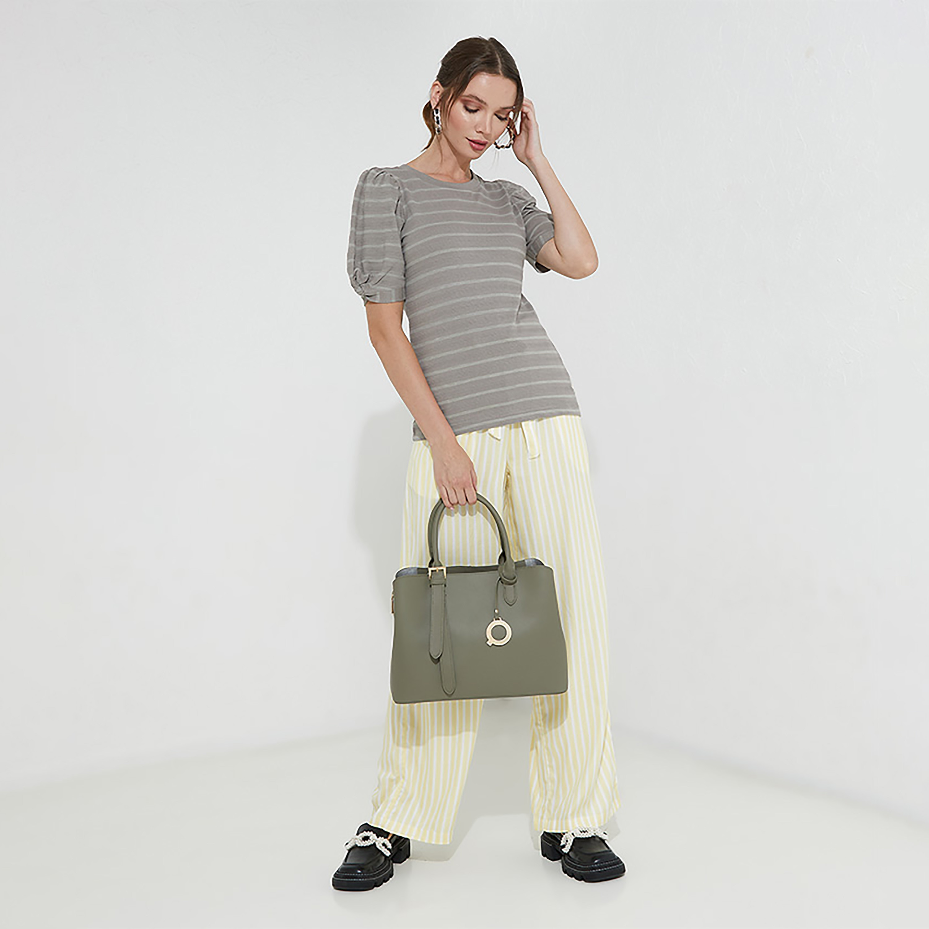  بلوزة بيفرلي هيلز بولو كلوب ذو مخططة بياقة دائرية وأكمام منفوخة-women-clothing-shirtsandblouses-blouses-image-2