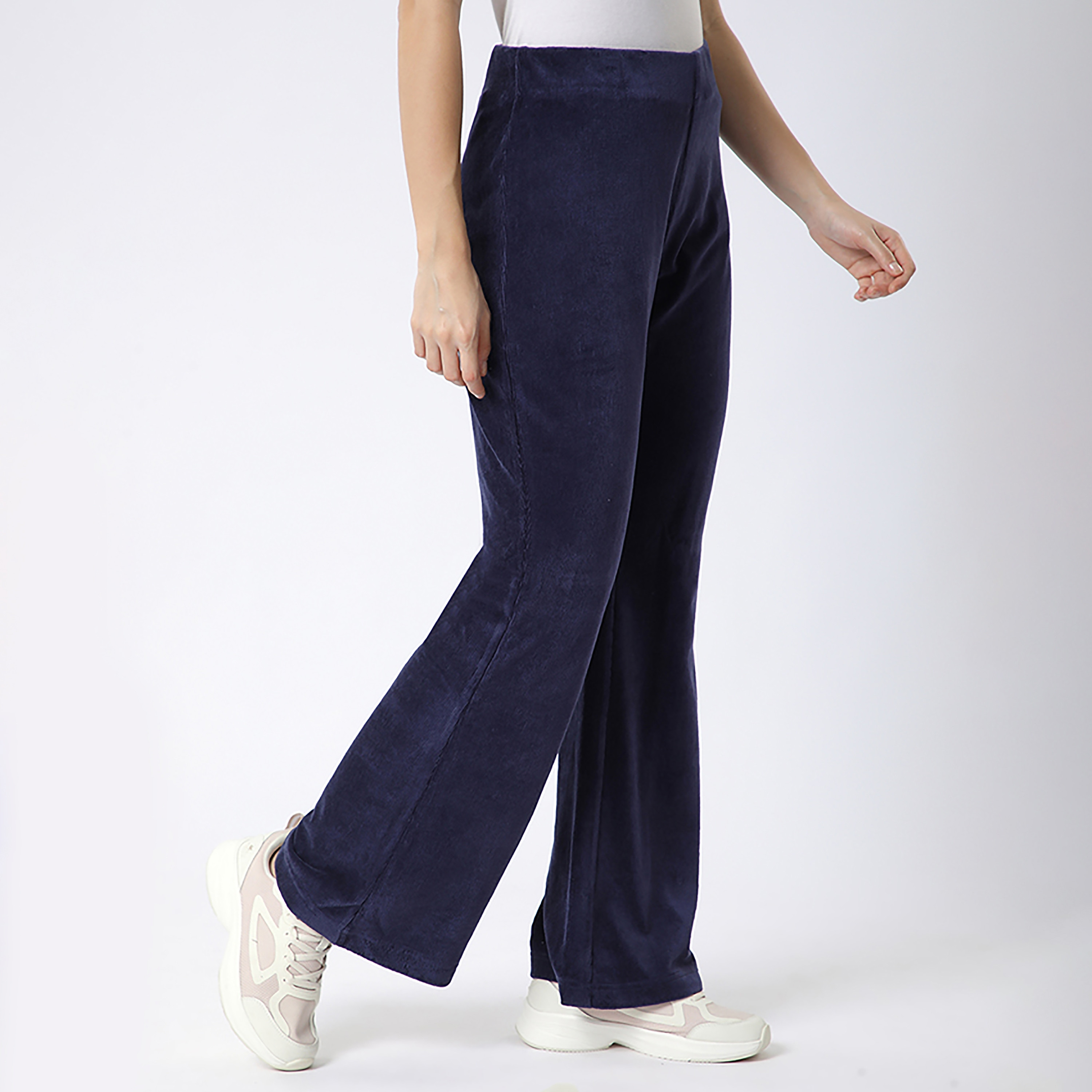 بنطلون رياضي نسائي سادة بخصر مرتفع من بيفرلي هيلز بولو كلوب-women-clothing-bottoms-joggers-image-8