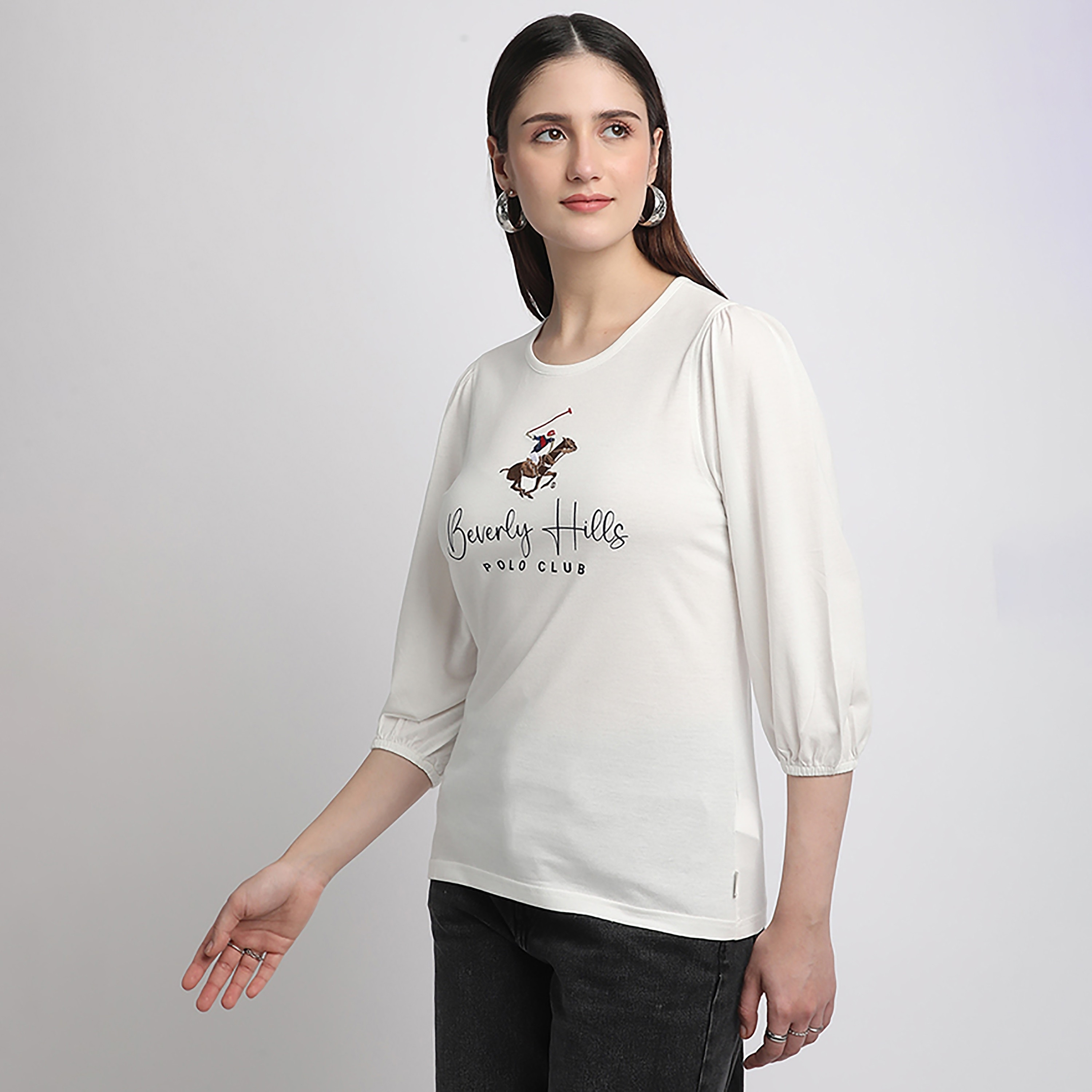 تي شيرت نسائي بياقة دائرية وأكمام ثلاثة أرباع وطبعة شعار من بيفرلي هيلز بولو كلوب-women-clothing-tshirts-image-2