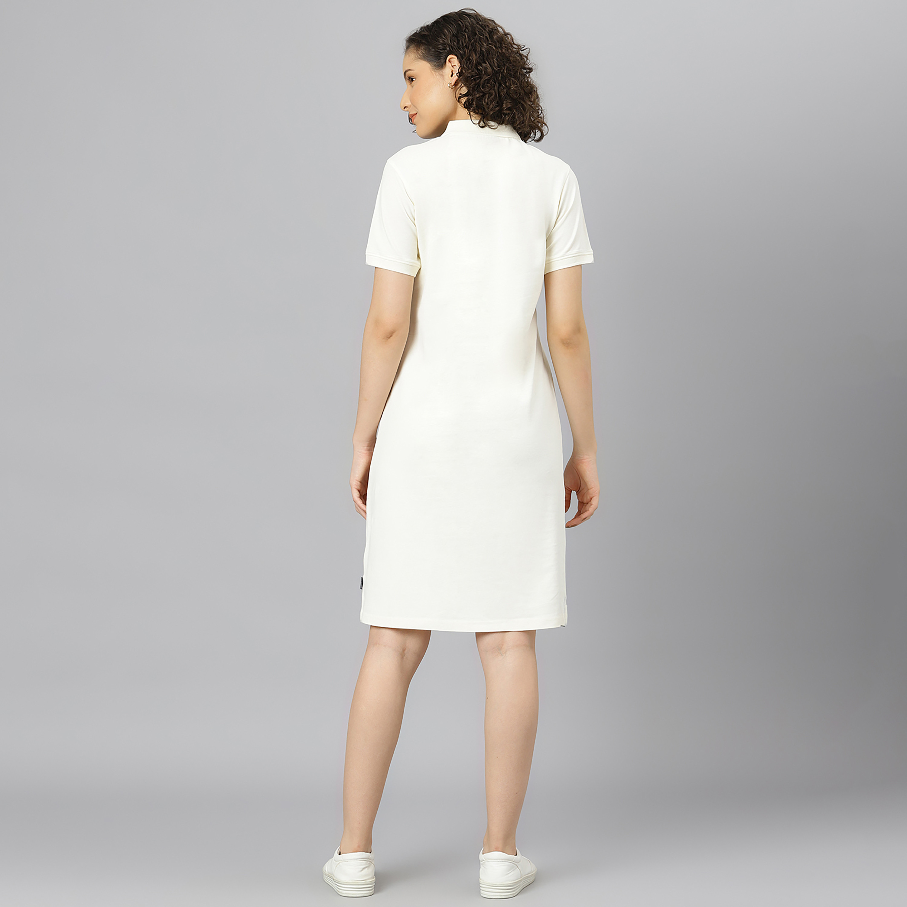 فستان على شكل تي شيرت بطول الركبة بياقة لوجو بيفرلي هيلز بولو كلوب -women-clothing-dresses-image-4