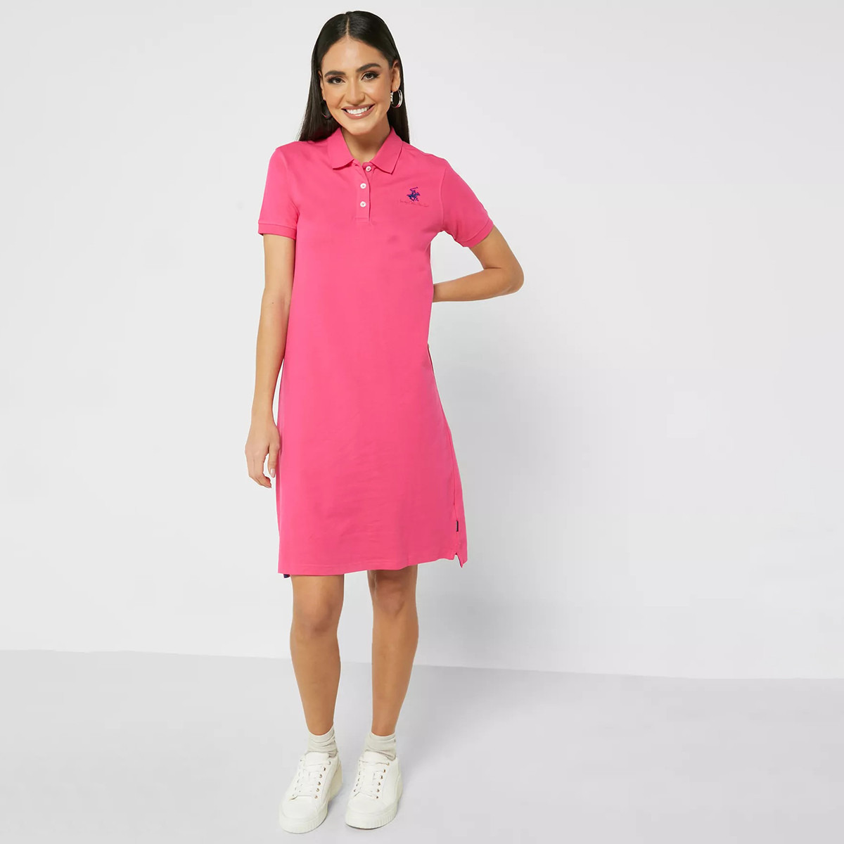 فستان تي شيرت من بيفرلي هيلز بولو كلب نسائي بأكمام قصيرة مع شعار وردي-women-clothing-dresses-image-1