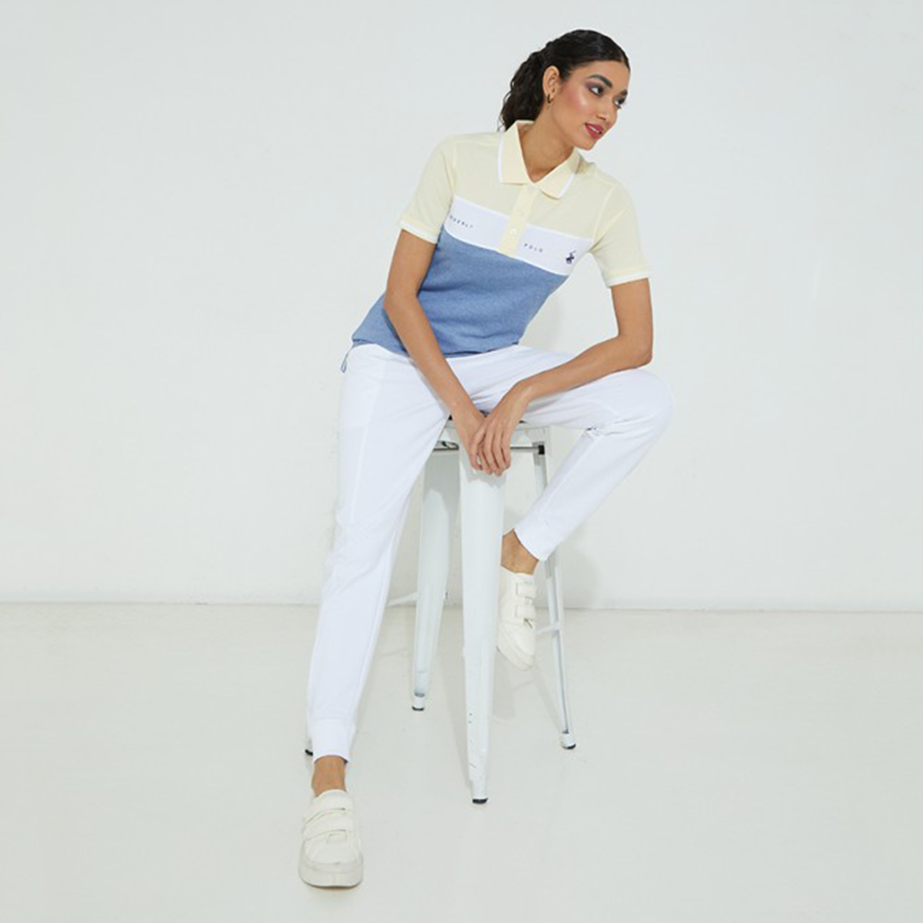 تي شيرت بيفرلي هيلز بولو كلب بأكمام قصيرة مع منسوجة بلون ازرق للنساء-women-clothing-tshirts-image-4