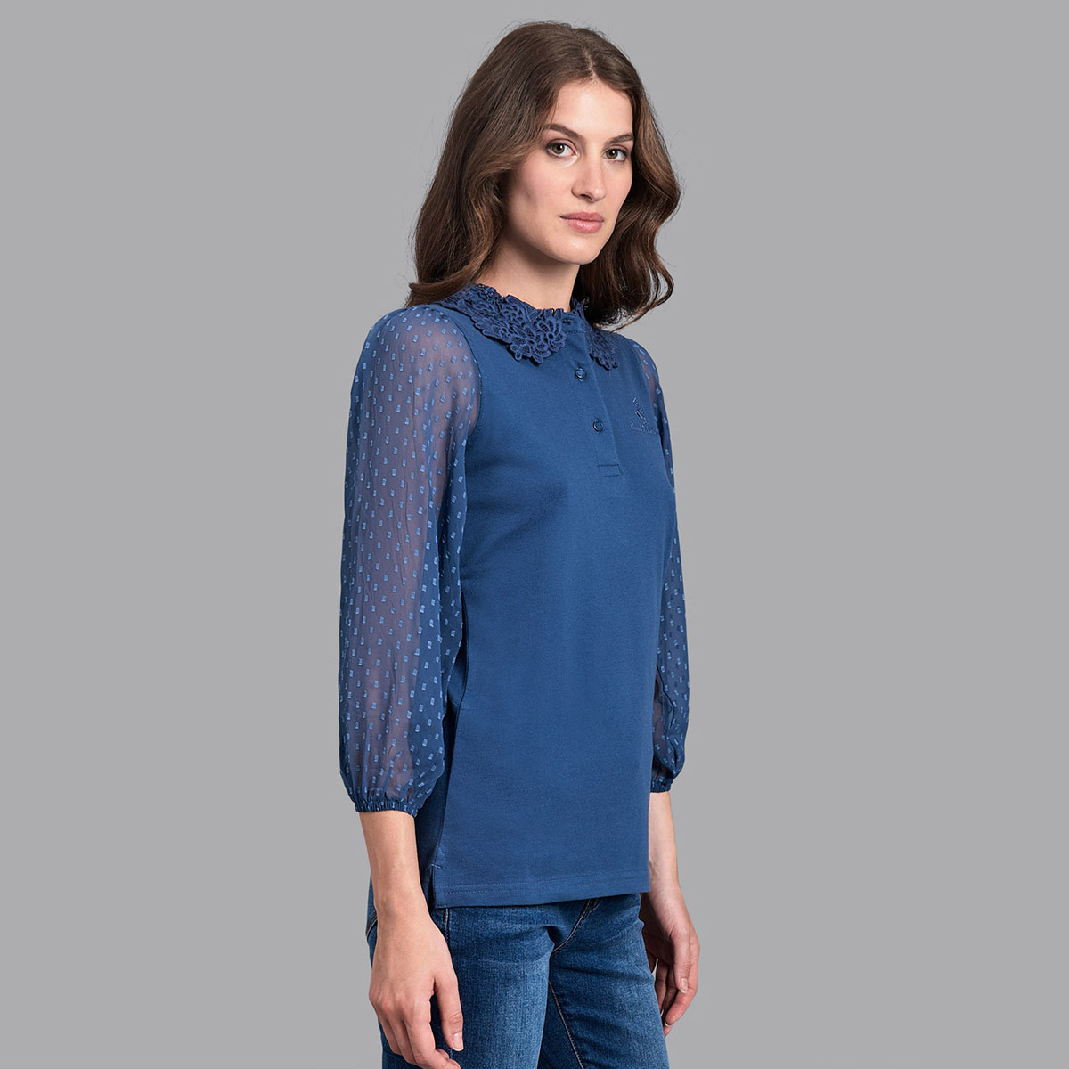 توب أزرق بشعار نسائي مع ياقة مطرزة من بيفرلي هيلز بولو كلوب-women-clothing-shirtsandblouses-blouses-image-3