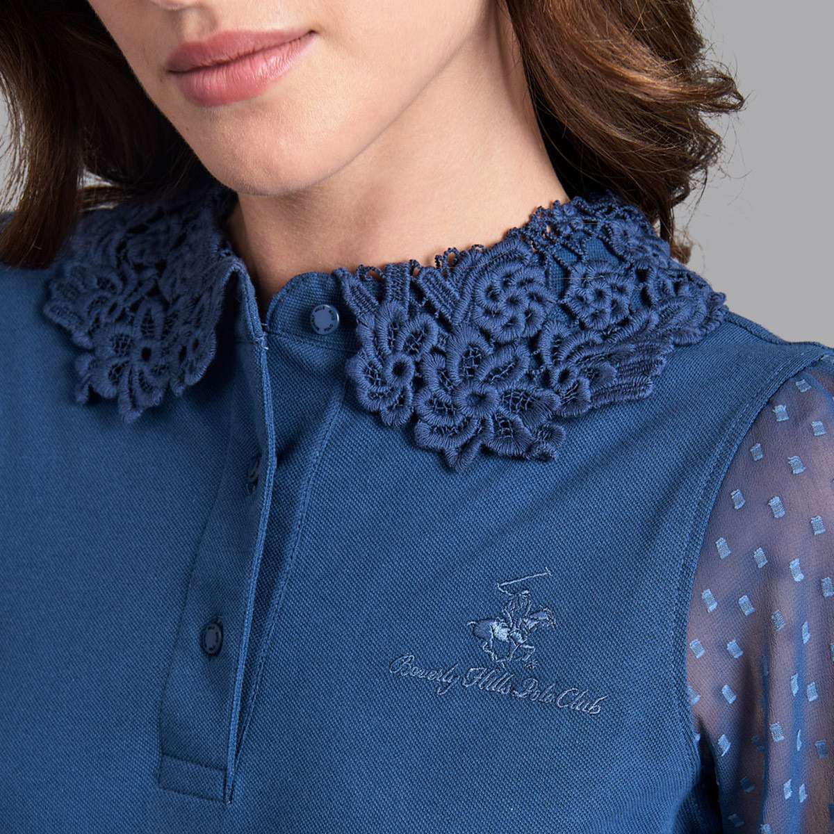 توب أزرق بشعار نسائي مع ياقة مطرزة من بيفرلي هيلز بولو كلوب-women-clothing-shirtsandblouses-blouses-image-7