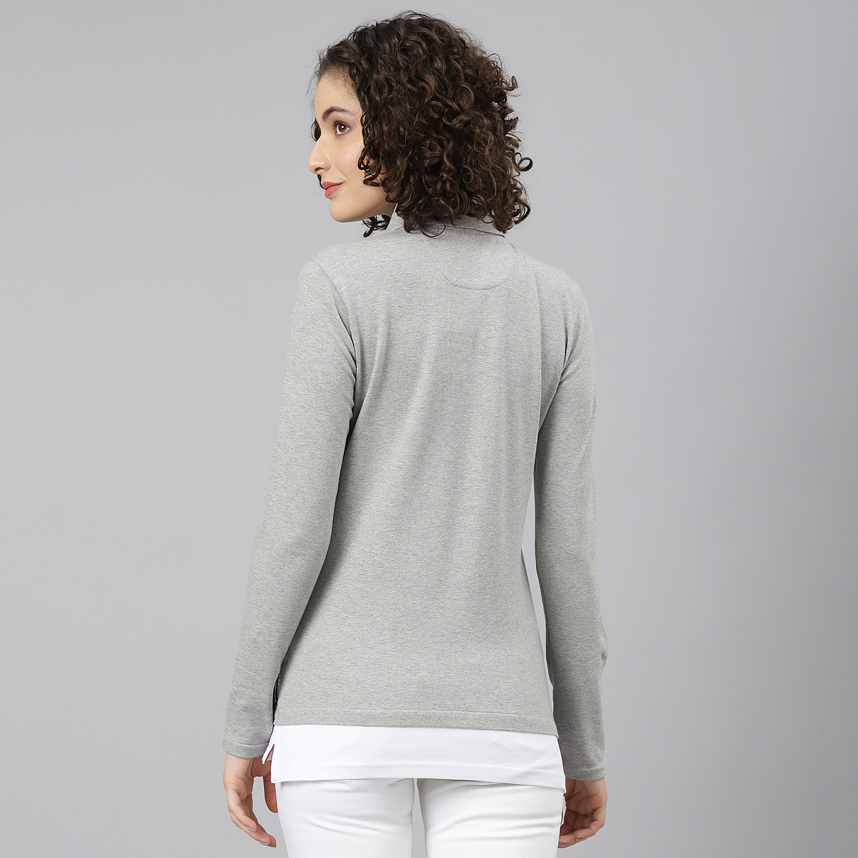 تي شيرت بيفرلي هيلز بولو كلب بأكمام طويلة سادة بلون رمادي للنساء-women-clothing-tshirts-image-4