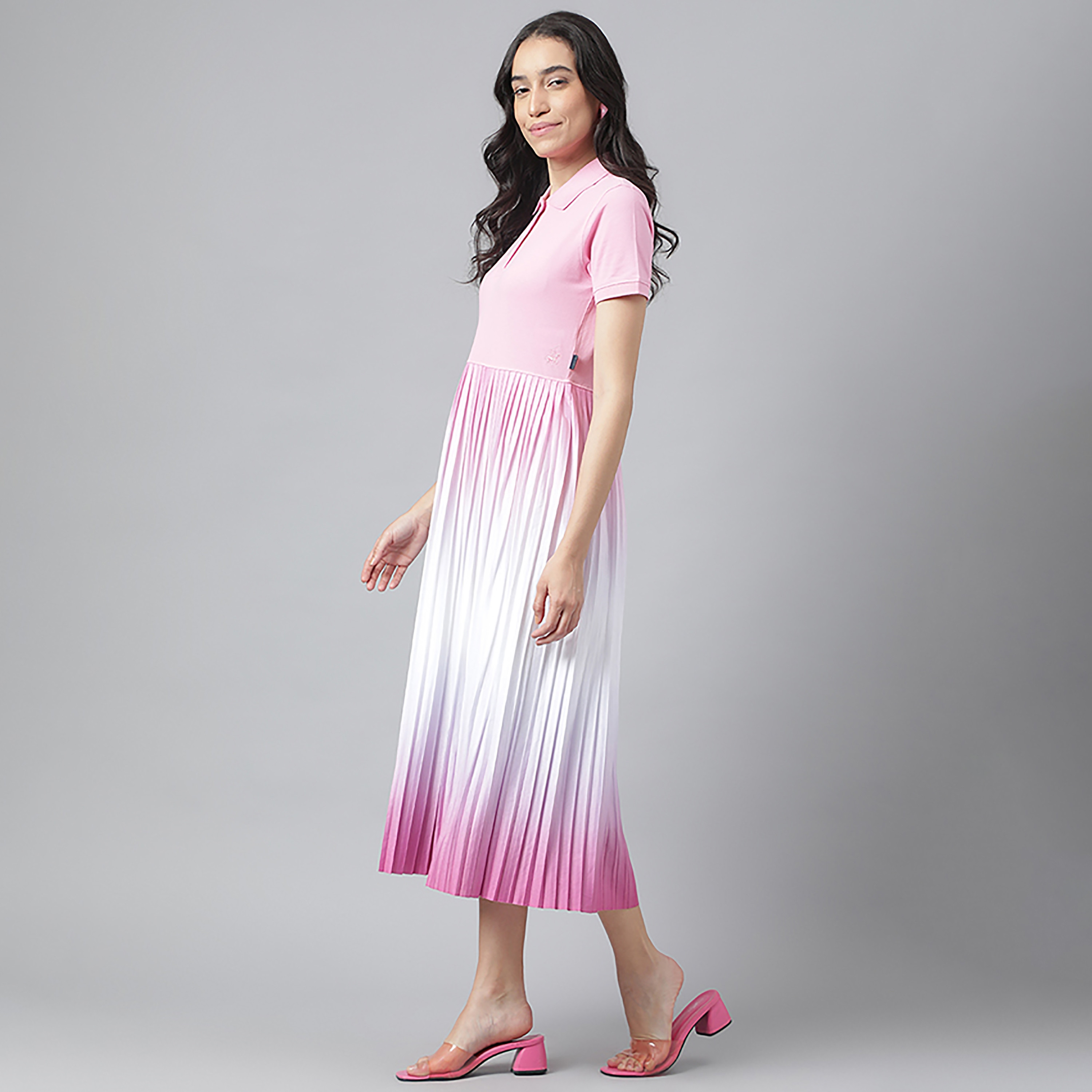فستان ميدي بطيات مع ياقة أومبير بولو من بيفرلي هيلز بولو كلوب-women-clothing-dresses-image-2