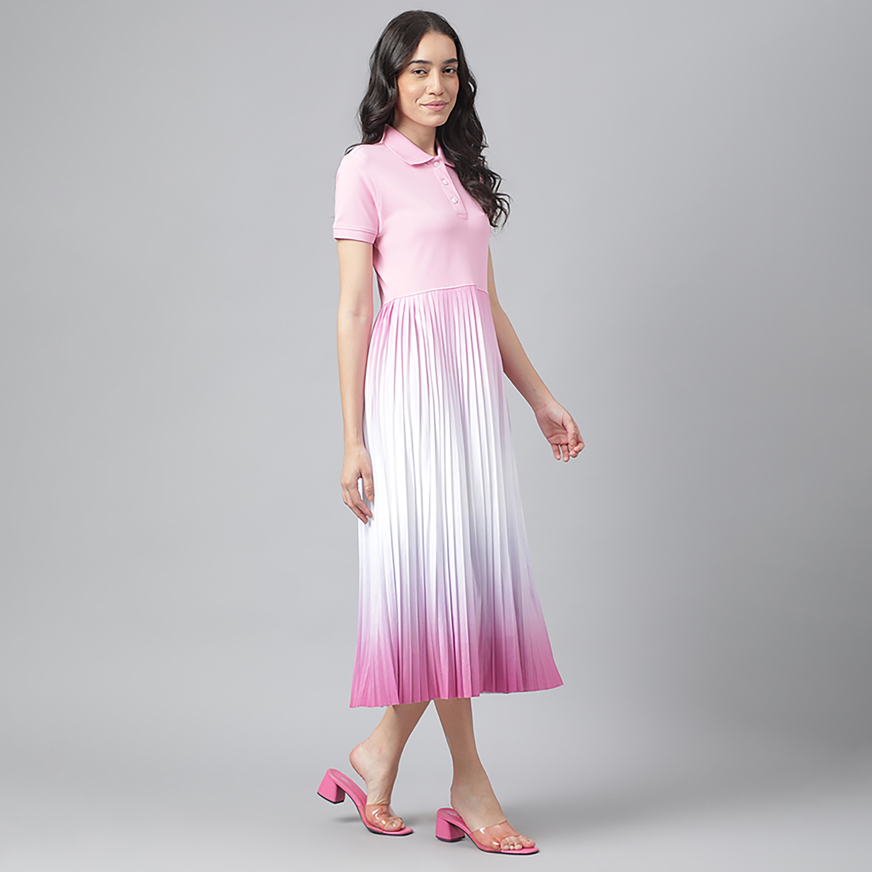 فستان ميدي بطيات مع ياقة أومبير بولو من بيفرلي هيلز بولو كلوب-women-clothing-dresses-image-3
