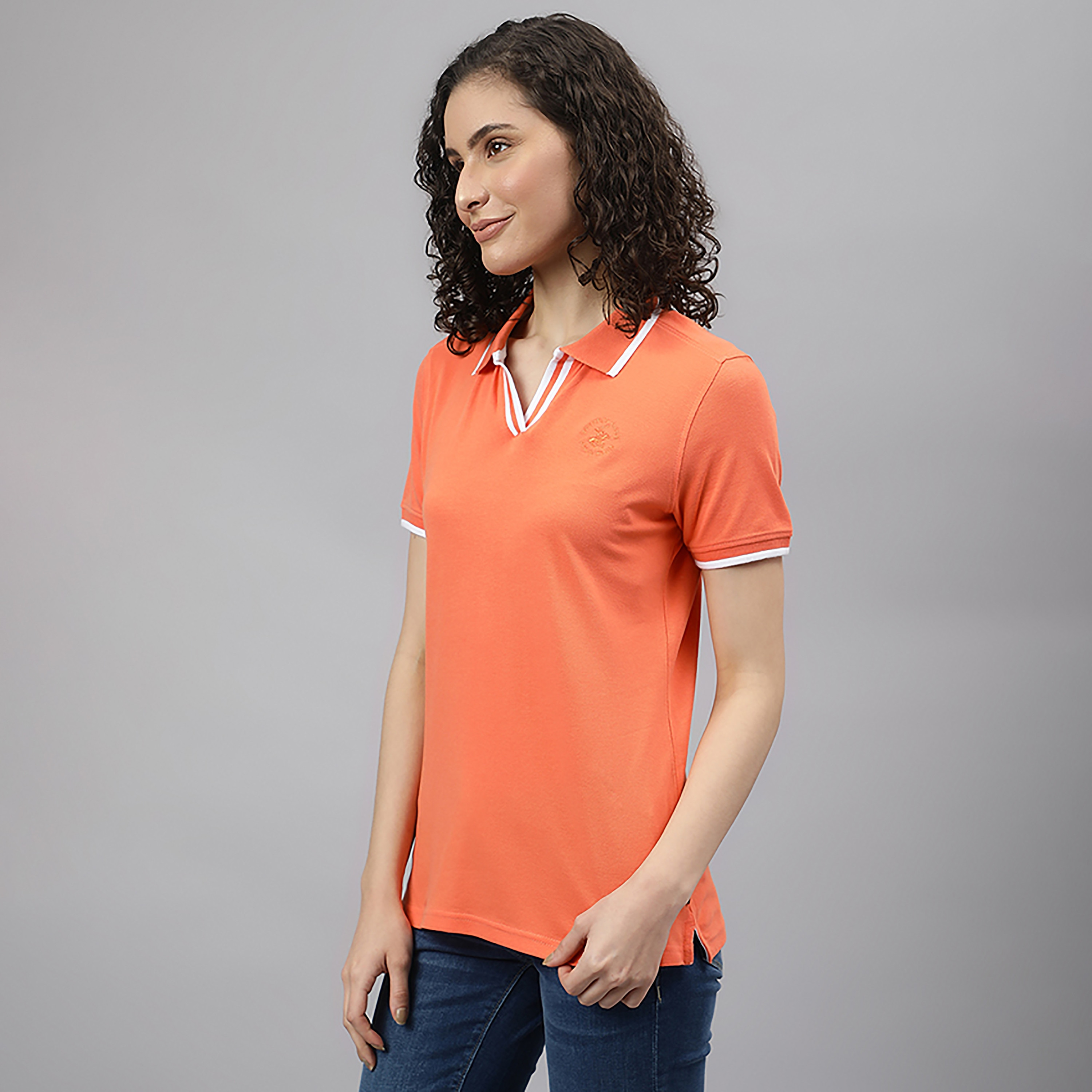 تيشيرت بولو سادة بياقة وأكمام قصيرة من بيفرلي هيلز بولو كلوب-women-clothing-tshirts-image-6