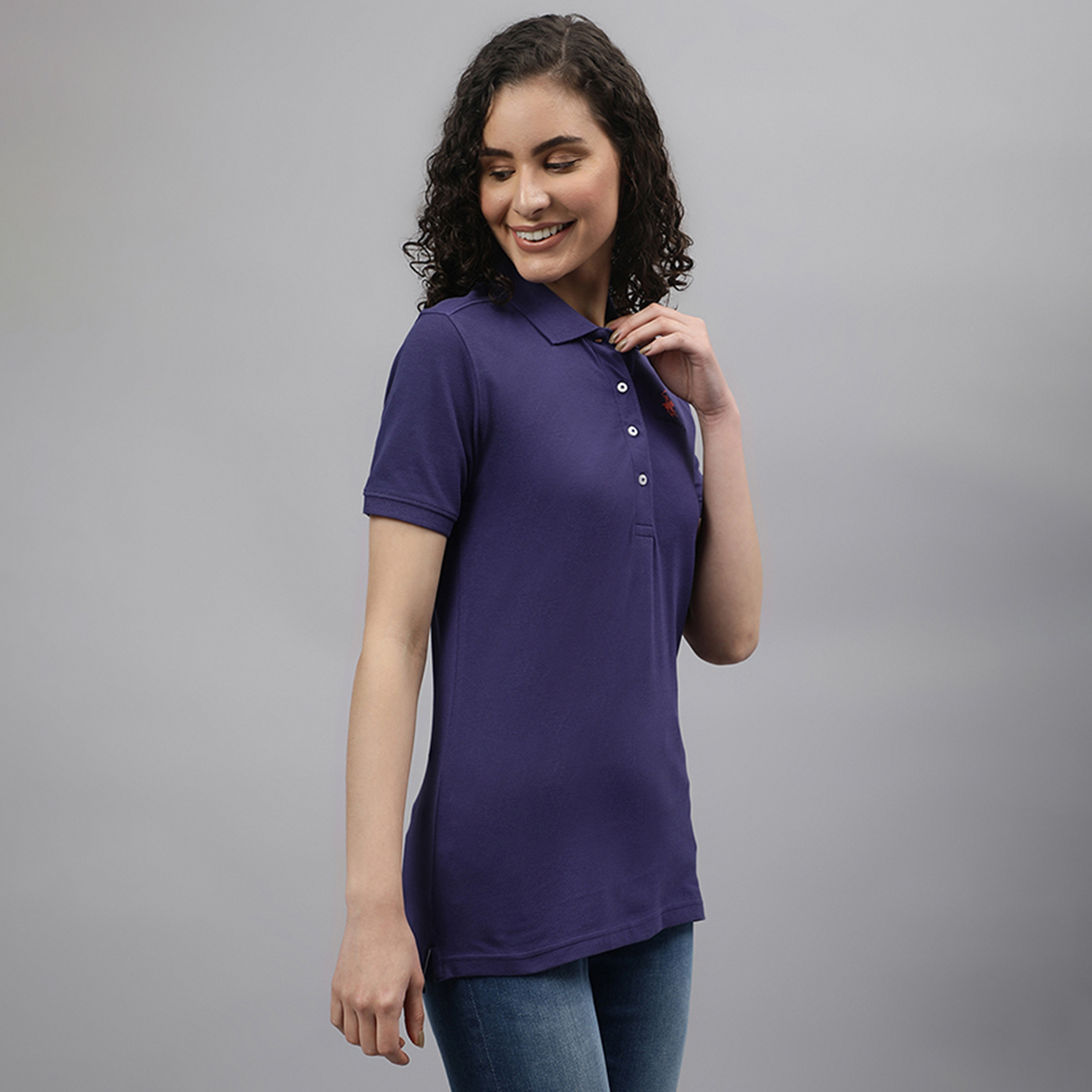 تي شيرت بولو من بيفرلي هيلز بولو كلوب بياقة وأكمام قصيرة مع شعار-women-clothing-tshirts-image-7