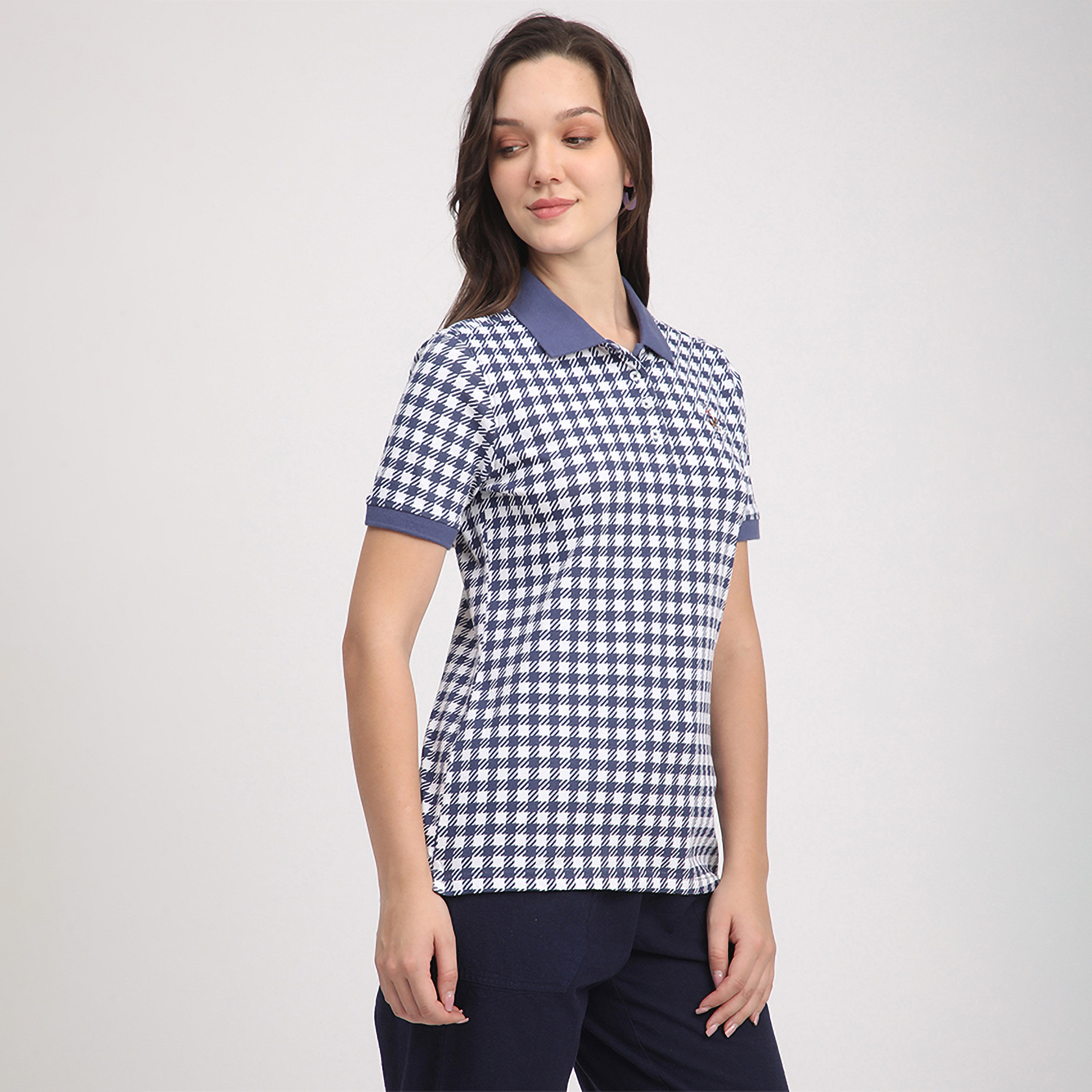 تي شيرت بولو نسائي بأكمام قصيرة وياقة منقوشة من بيفرلي هيلز بولو كلوب-women-clothing-tshirts-image-3