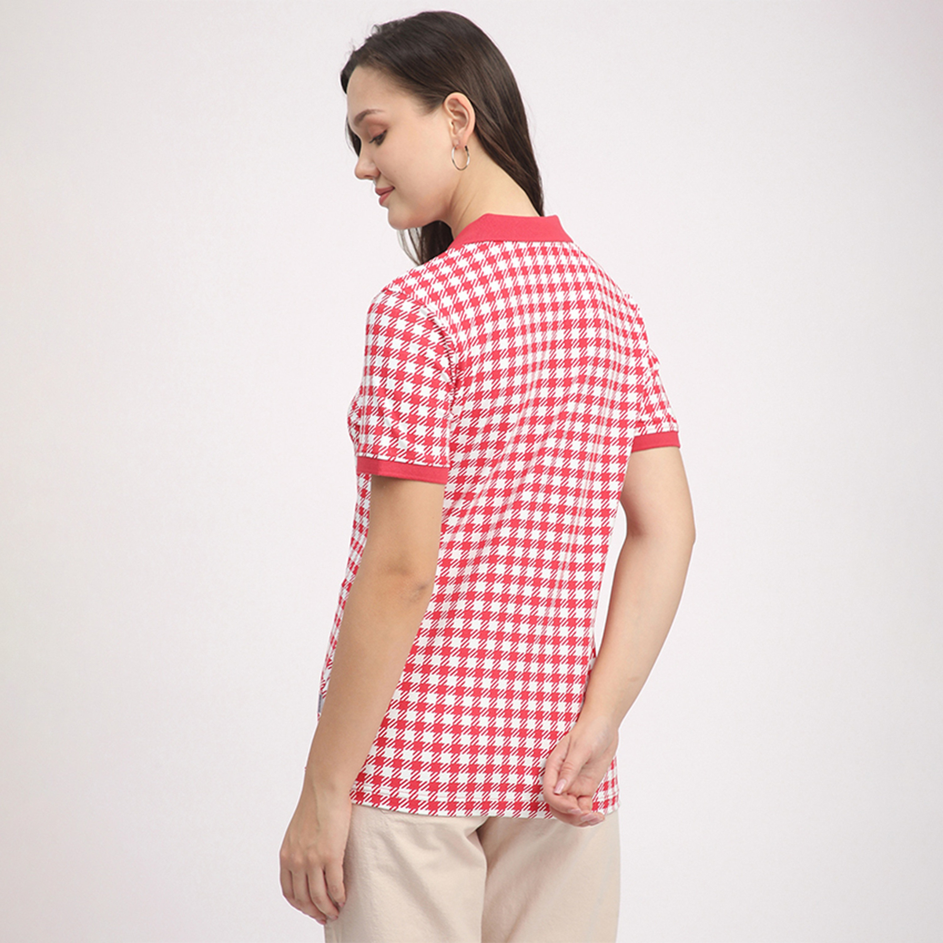 تي شيرت بولو نسائي بأكمام قصيرة وياقة منقوشة من بيفرلي هيلز بولو كلوب-women-clothing-tshirts-image-9