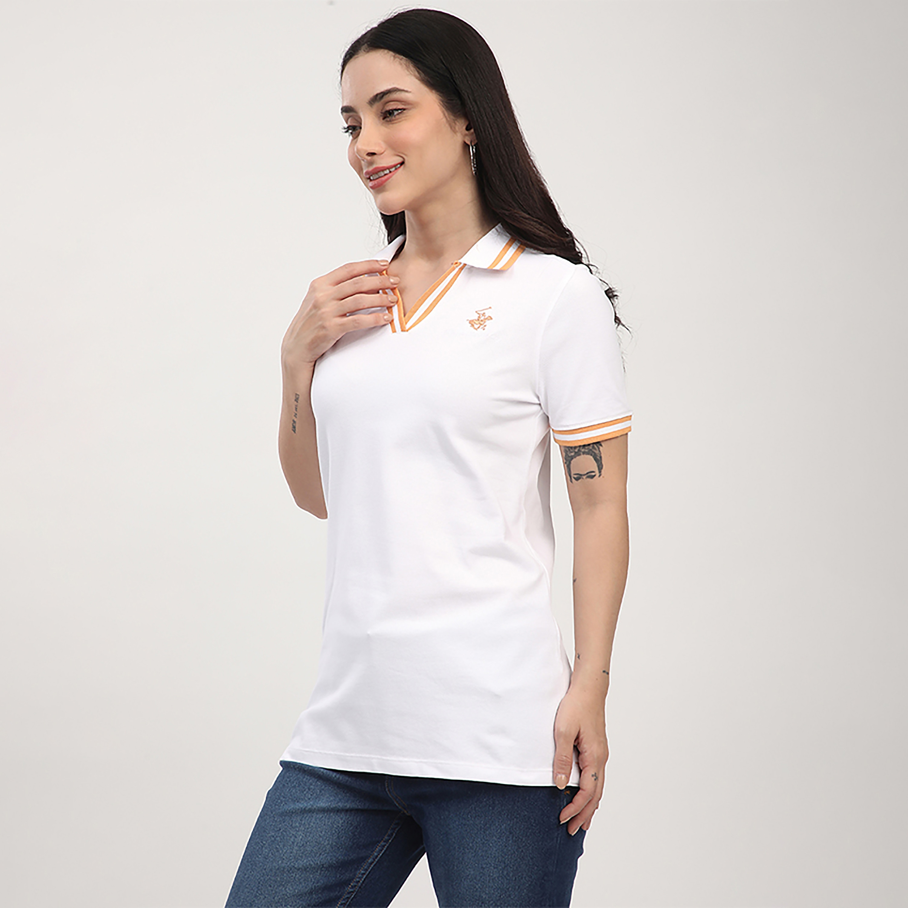 تي شيرت بولو سادة بأكمام قصيرة وياقة جوني من بيفرلي هيلز بولو كلوب-women-clothing-tshirts-image-3