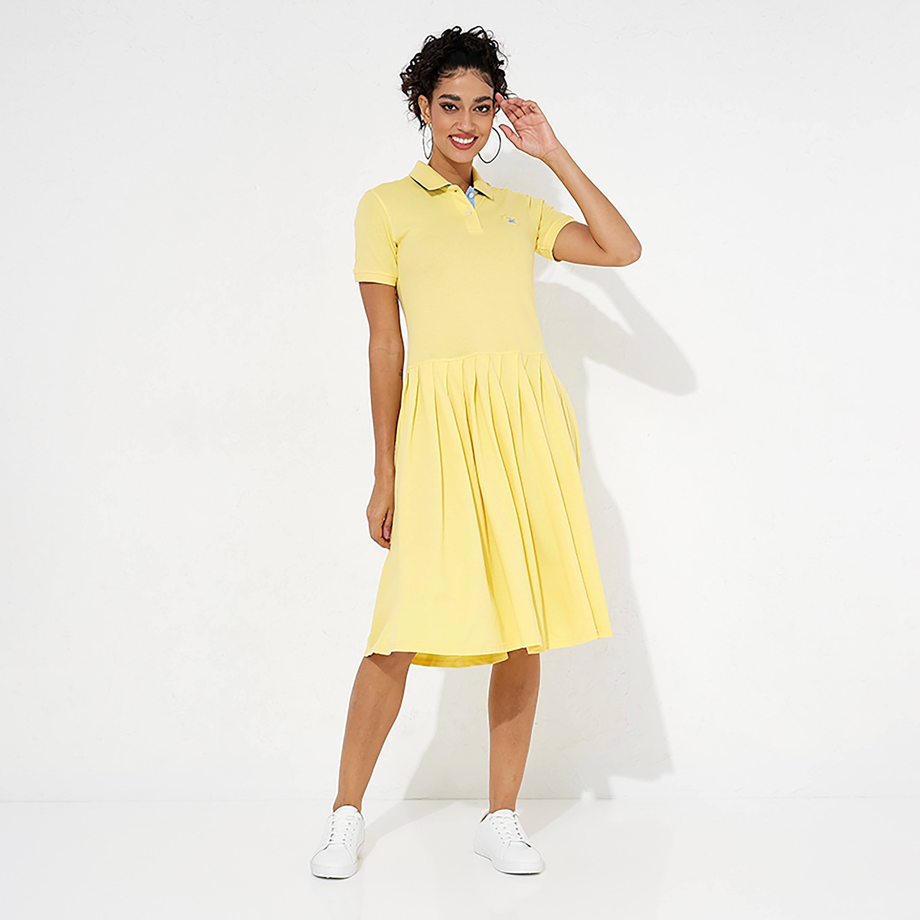 فستان ميدي بطيات مع ياقة بولو ذو شعار من بيفرلي هيلز بولو كلوب-women-clothing-dresses-image-5