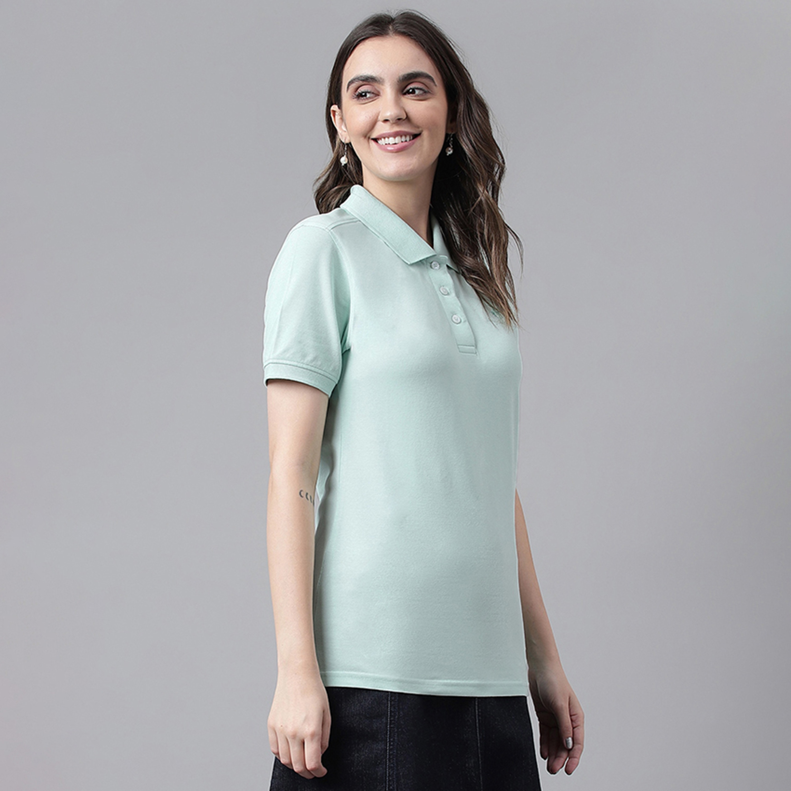 تي شيرت بولو من بيفرلي هيلز بولو كلوب بياقة وأكمام قصيرة مع شعار-women-clothing-tshirts-image-3