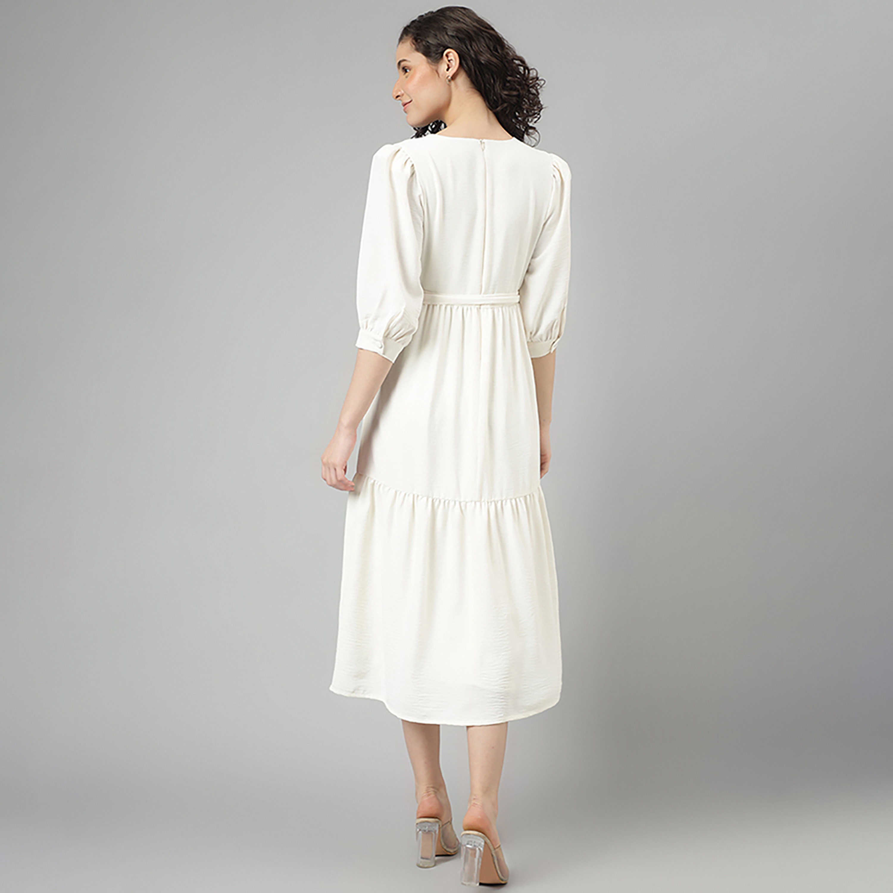 فستان أبيض متوسط الطول طبقات من بيفرلي هيلز بولو كلوب-women-clothing-dresses-image-4