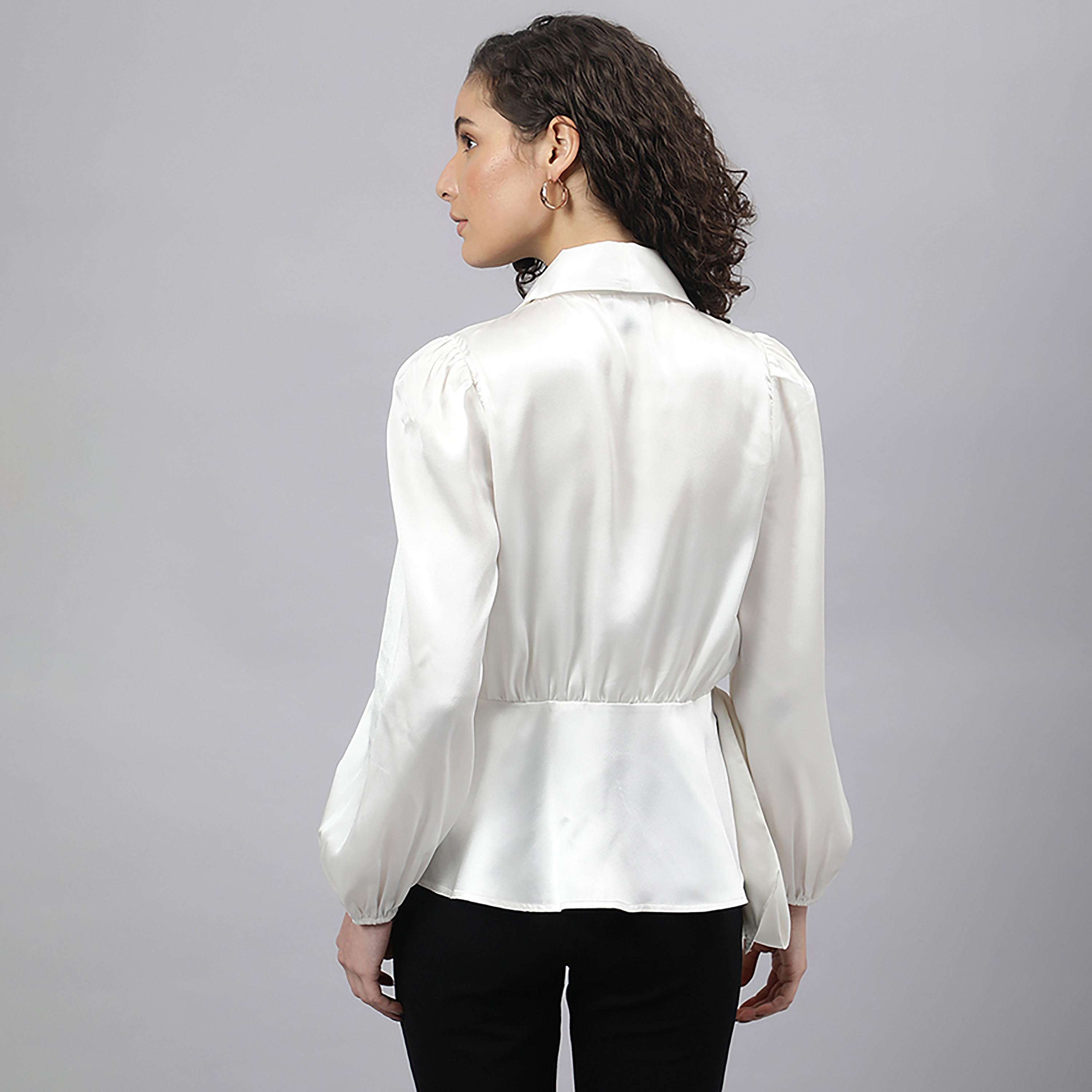 توب ذو ملفوف بأكمام طويلة من بيفرلي هيلز بولو كلوب سادة مع شال لابيل-women-clothing-shirtsandblouses-blouses-image-12