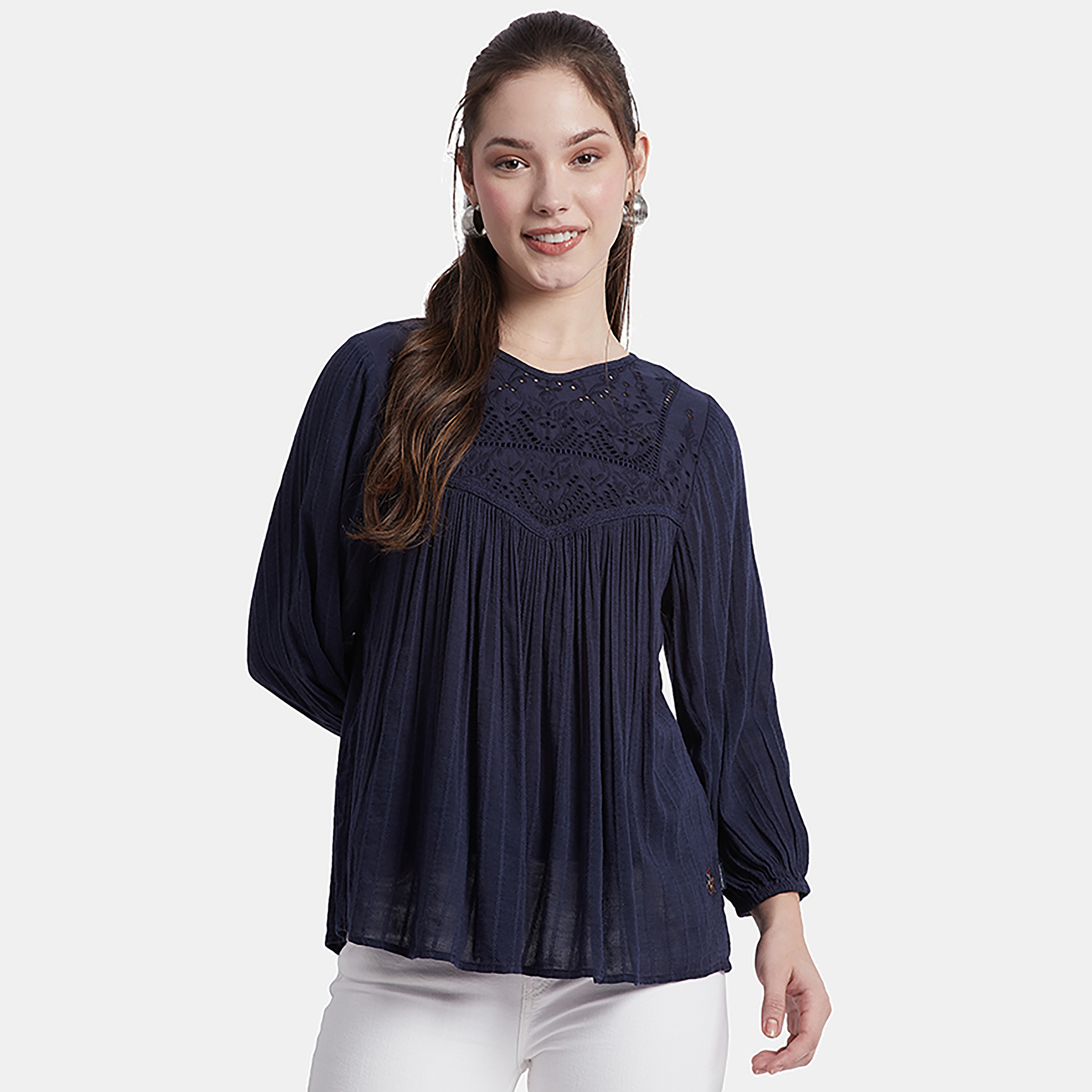 بلوزة بيفرلي هيلز بولو كلوب ذو شيفلي بياقة قارب ذو مطرز وأكمام أسقف-women-clothing-shirtsandblouses-blouses-image-1
