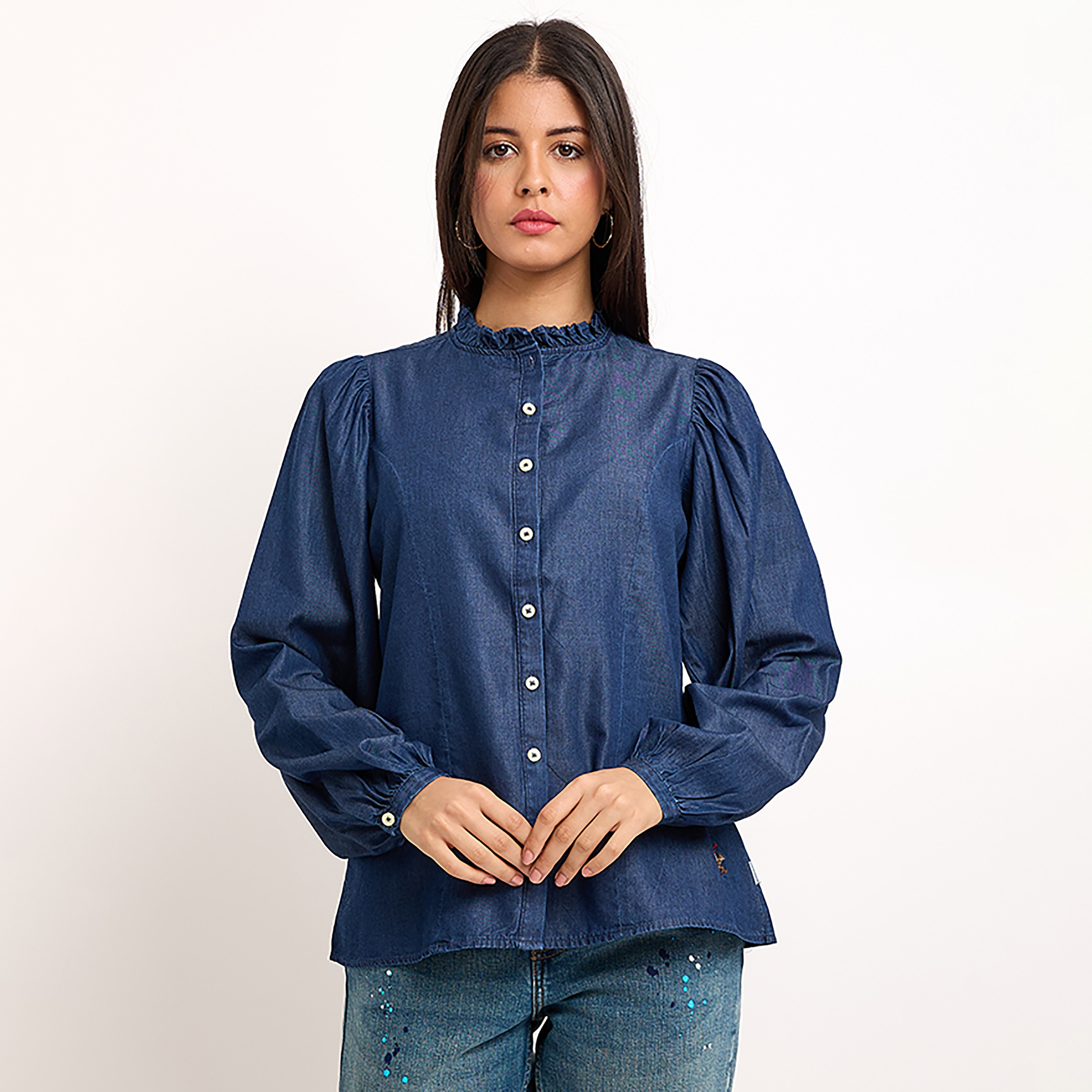 قميص جينز نسائي بأكمام طويلة برقبة مكشوشة بسيط برقبة مكشوشة من نادي بيفرلي هيلز-women-clothing-shirtsandblouses-blouses-image-1