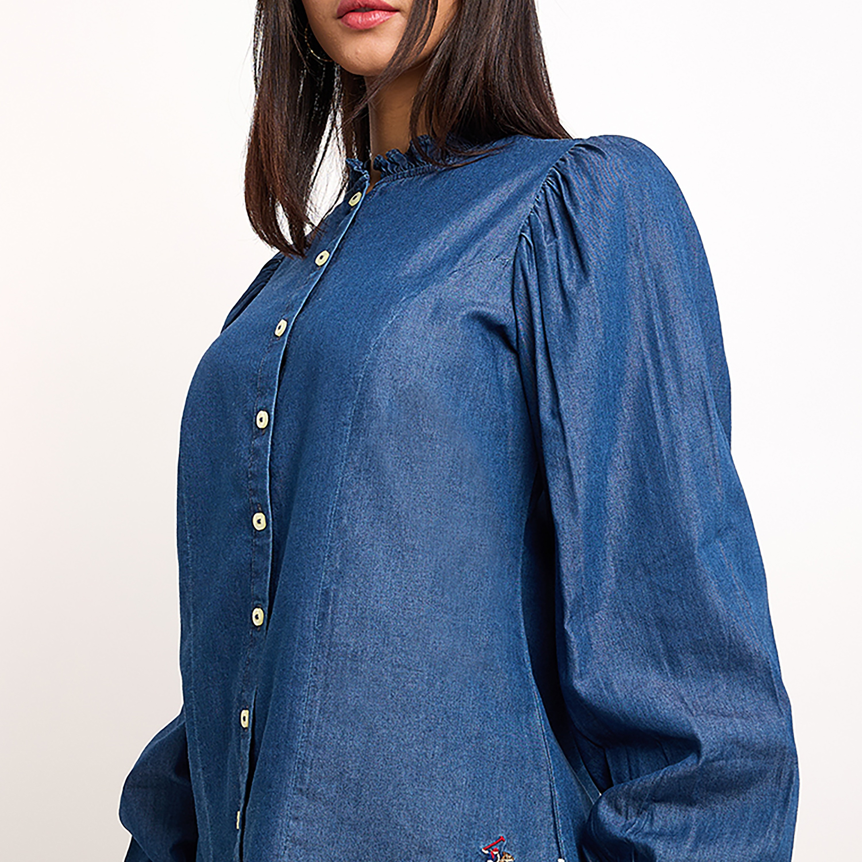 قميص جينز نسائي بأكمام طويلة برقبة مكشوشة بسيط برقبة مكشوشة من نادي بيفرلي هيلز-women-clothing-shirtsandblouses-blouses-image-6
