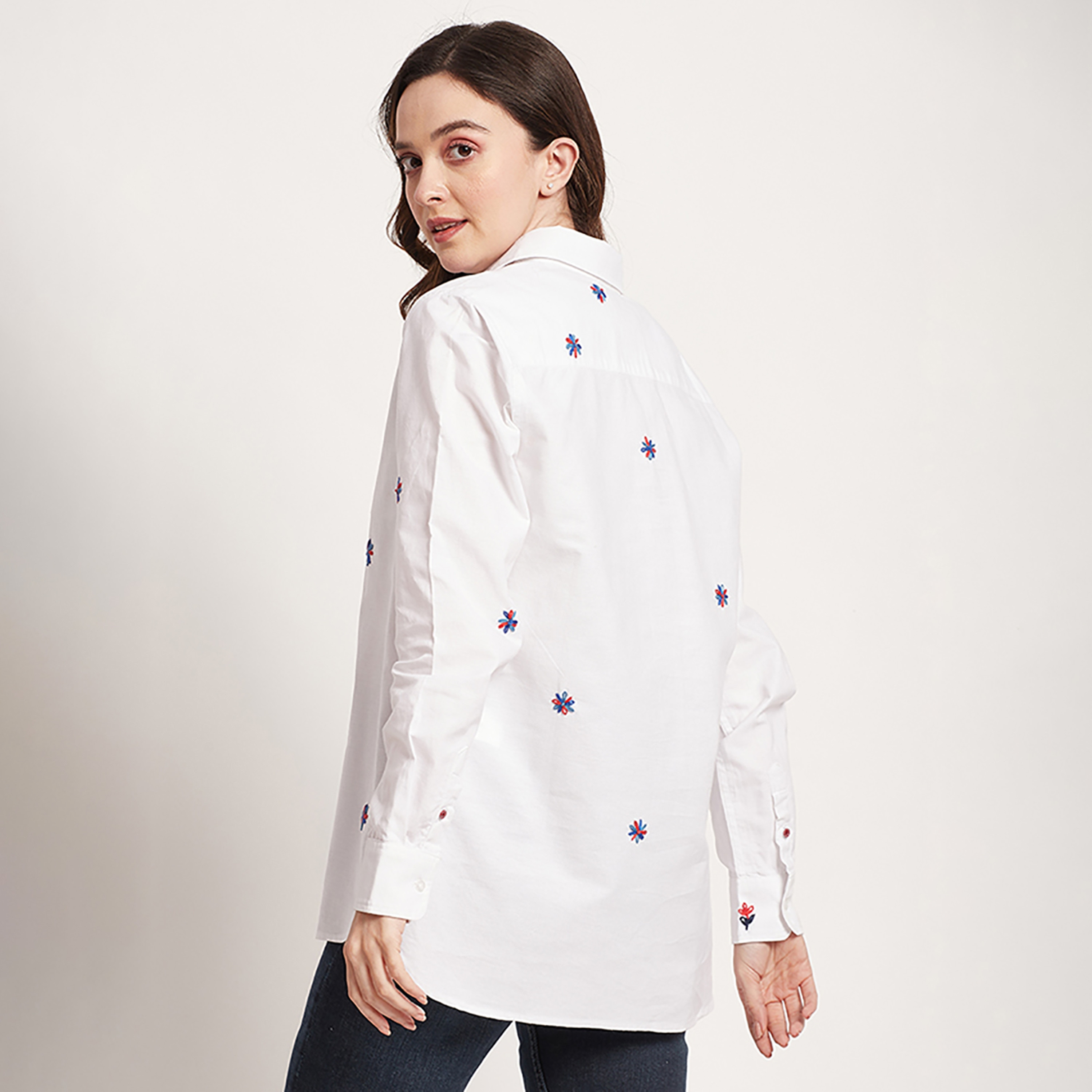 قميص كاجوال من بيفرلي هيلز بولو كلوب بأكمام طويلة وياقات ذو مطرز-women-clothing-shirtsandblouses-blouses-image-4