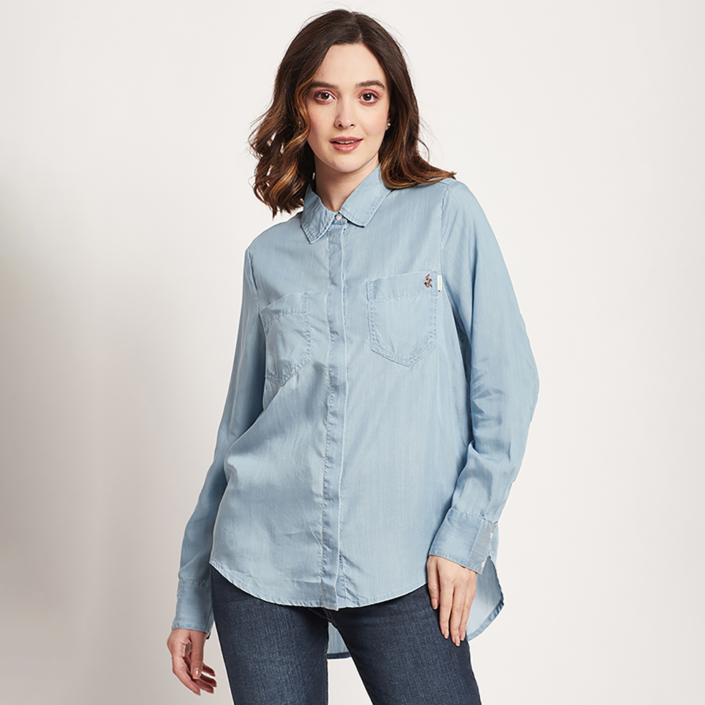 قميص كاجوال من بيفرلي هيلز بولو كلوب بأكمام طويلة وياقة كلاسيكية ذو شعار-women-clothing-shirtsandblouses-blouses-image-1