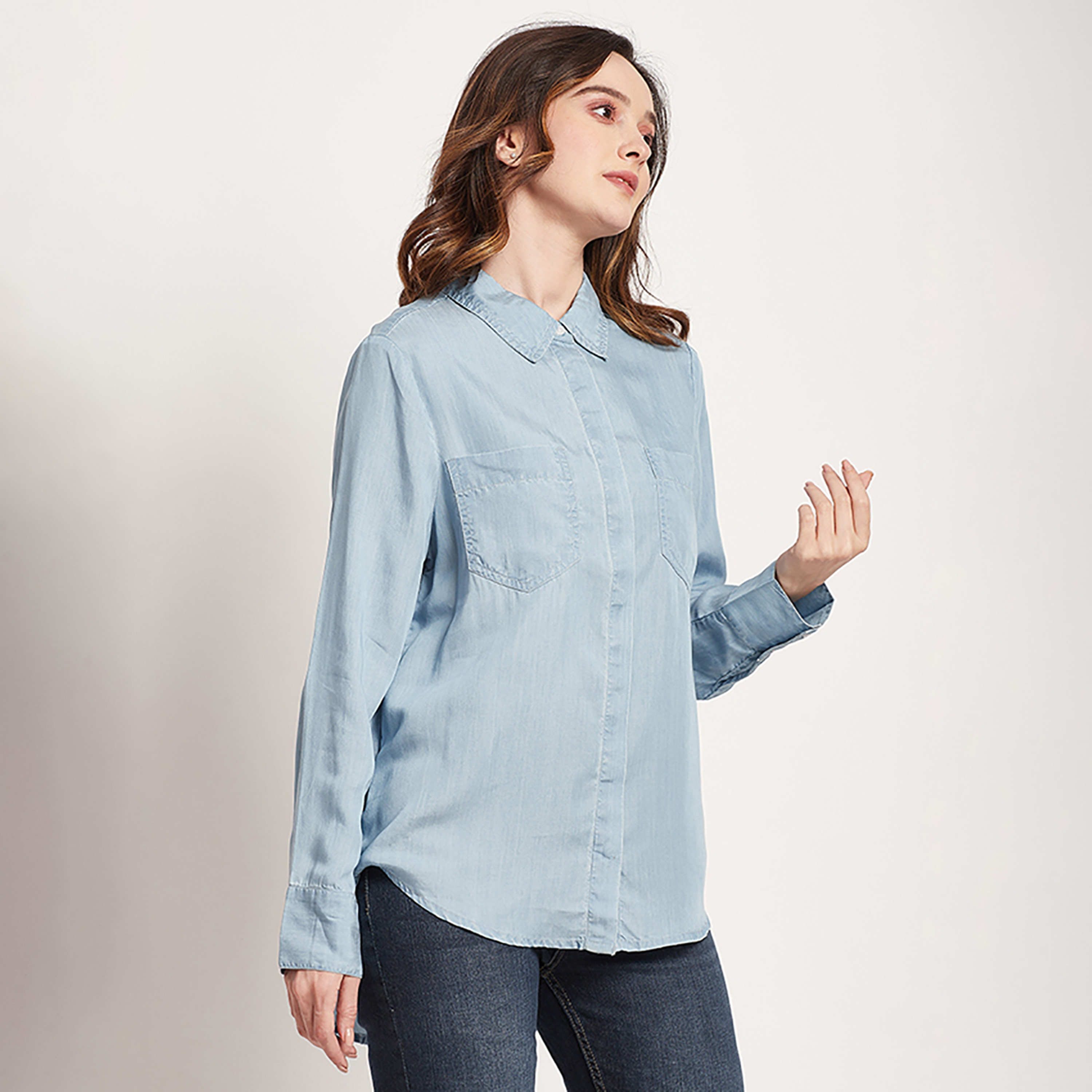 قميص كاجوال من بيفرلي هيلز بولو كلوب بأكمام طويلة وياقة كلاسيكية ذو شعار-women-clothing-shirtsandblouses-blouses-image-3