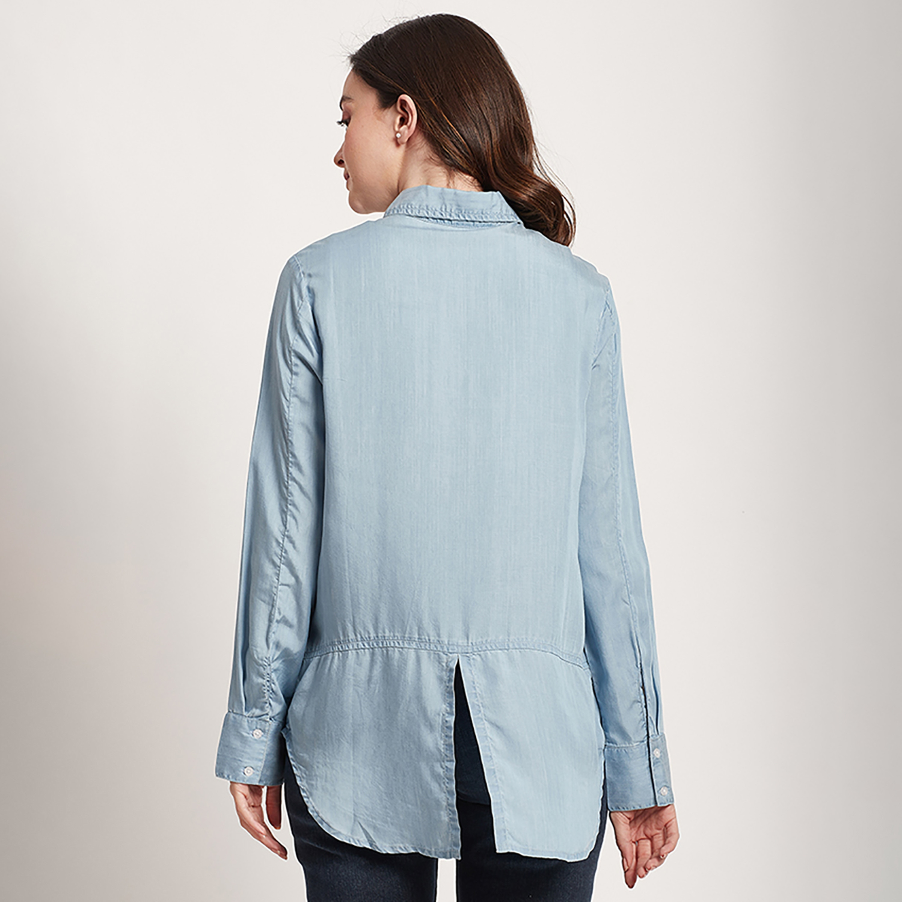 قميص كاجوال من بيفرلي هيلز بولو كلوب بأكمام طويلة وياقة كلاسيكية ذو شعار-women-clothing-shirtsandblouses-blouses-image-4