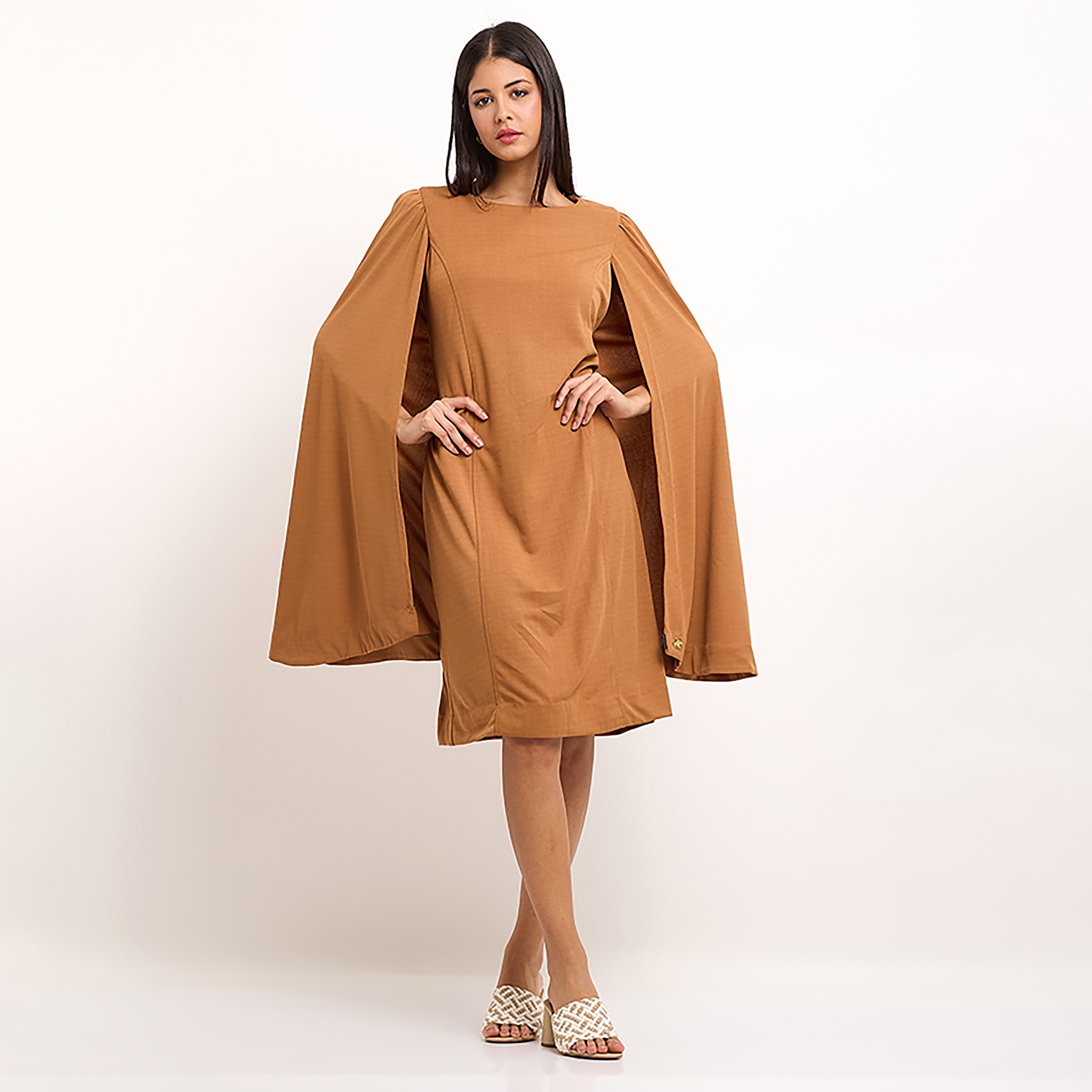 فستان ميدي ذو اى لاين بياقة دائرية سادة من بيفرلي هيلز بولو كلوب-women-clothing-dresses-image-11