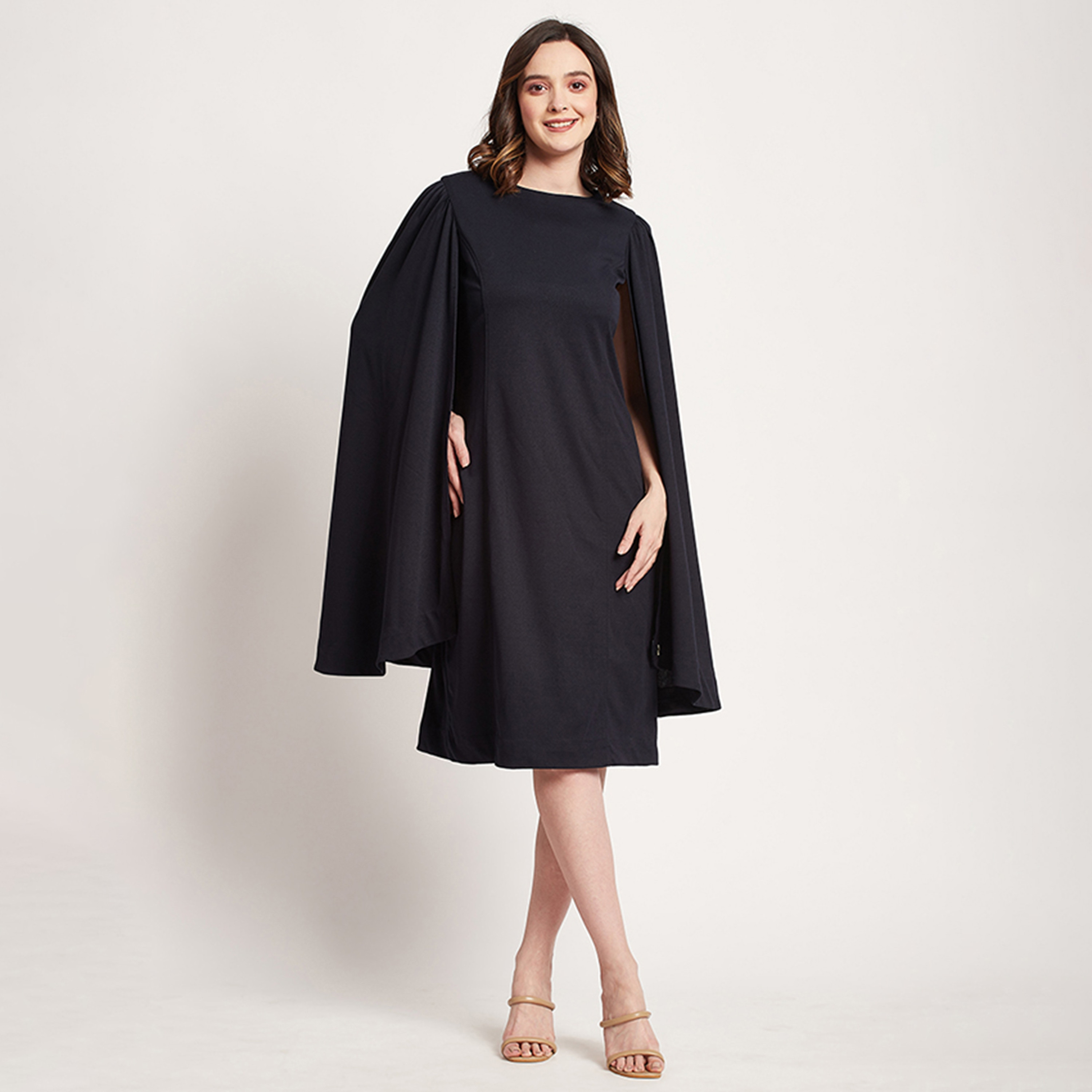 فستان ميدي ذو اى لاين بياقة دائرية سادة من بيفرلي هيلز بولو كلوب-women-clothing-dresses-image-1