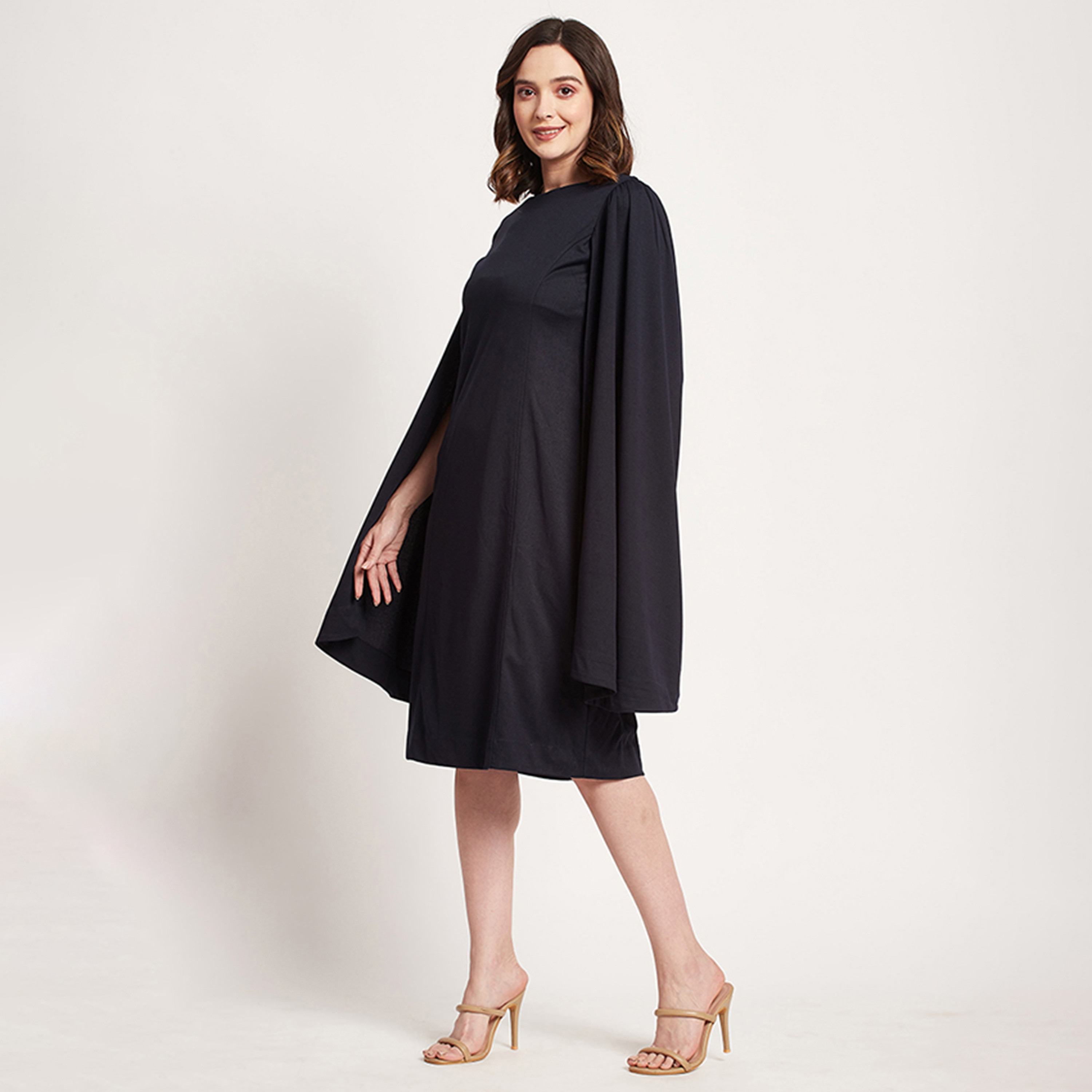 فستان ميدي ذو اى لاين بياقة دائرية سادة من بيفرلي هيلز بولو كلوب-women-clothing-dresses-image-2