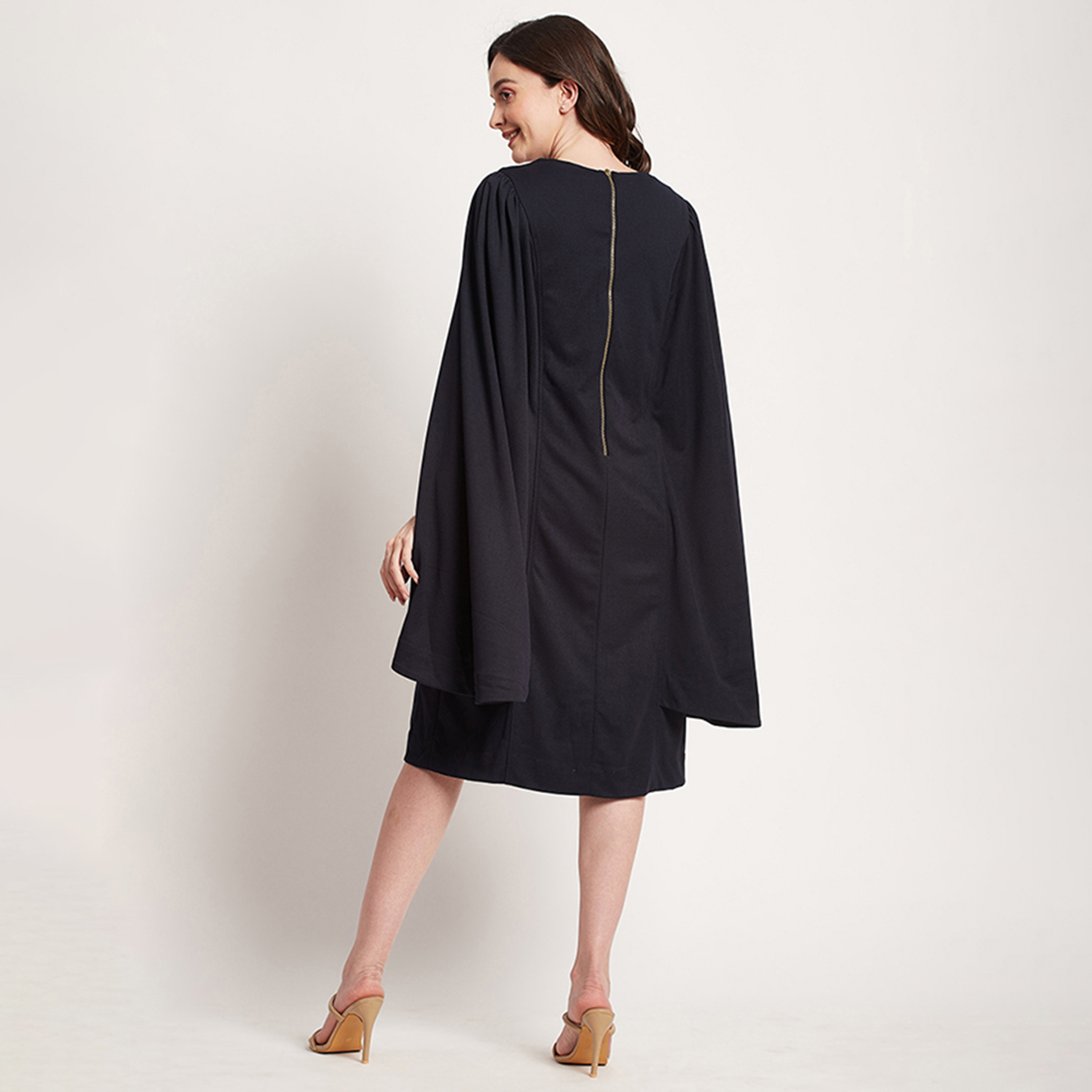 فستان ميدي ذو اى لاين بياقة دائرية سادة من بيفرلي هيلز بولو كلوب-women-clothing-dresses-image-4