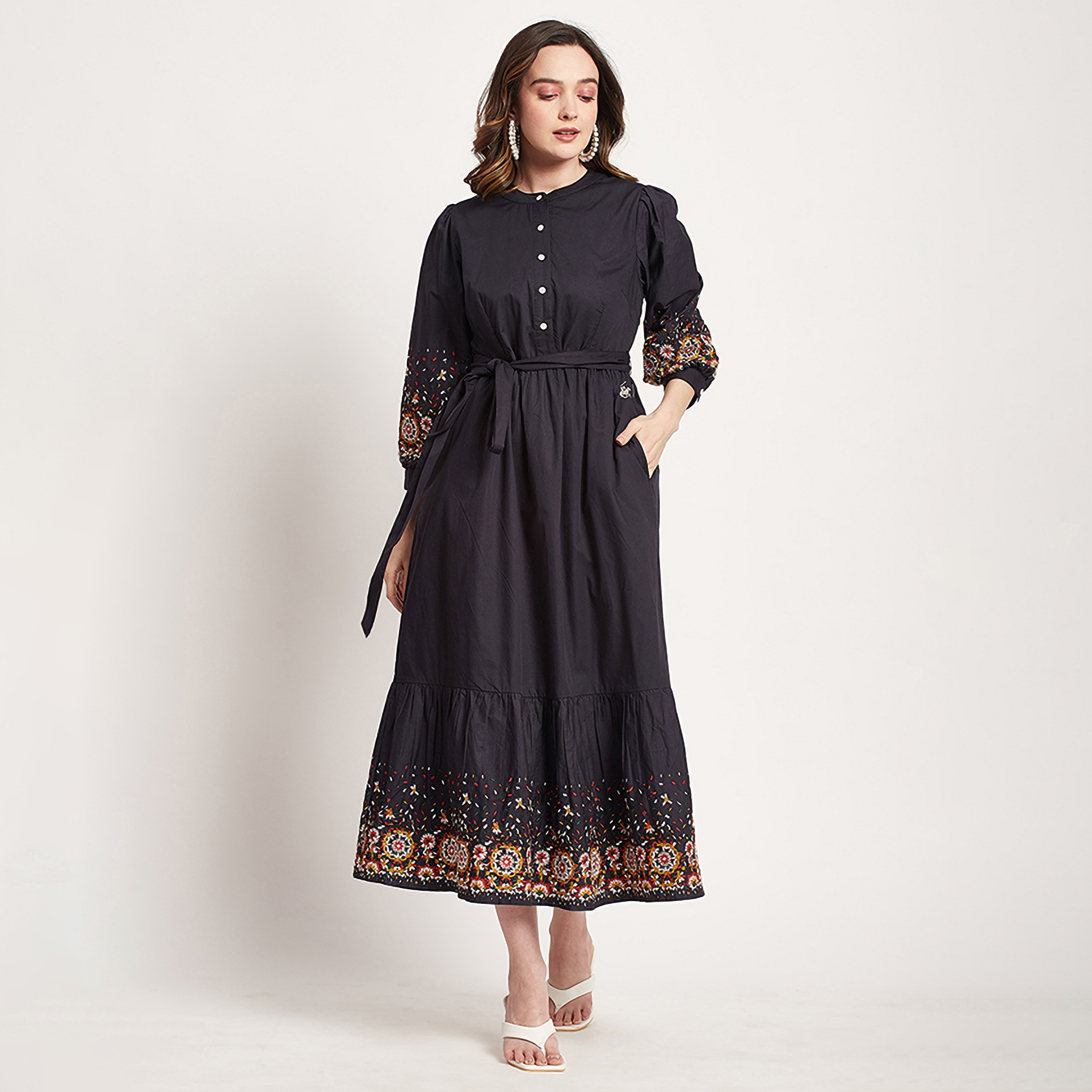 فستان قميص مطبوع ذو ميدي مع ياقة ماندارين من بيفرلي هيلز بولو كلوب-women-clothing-dresses-image-1