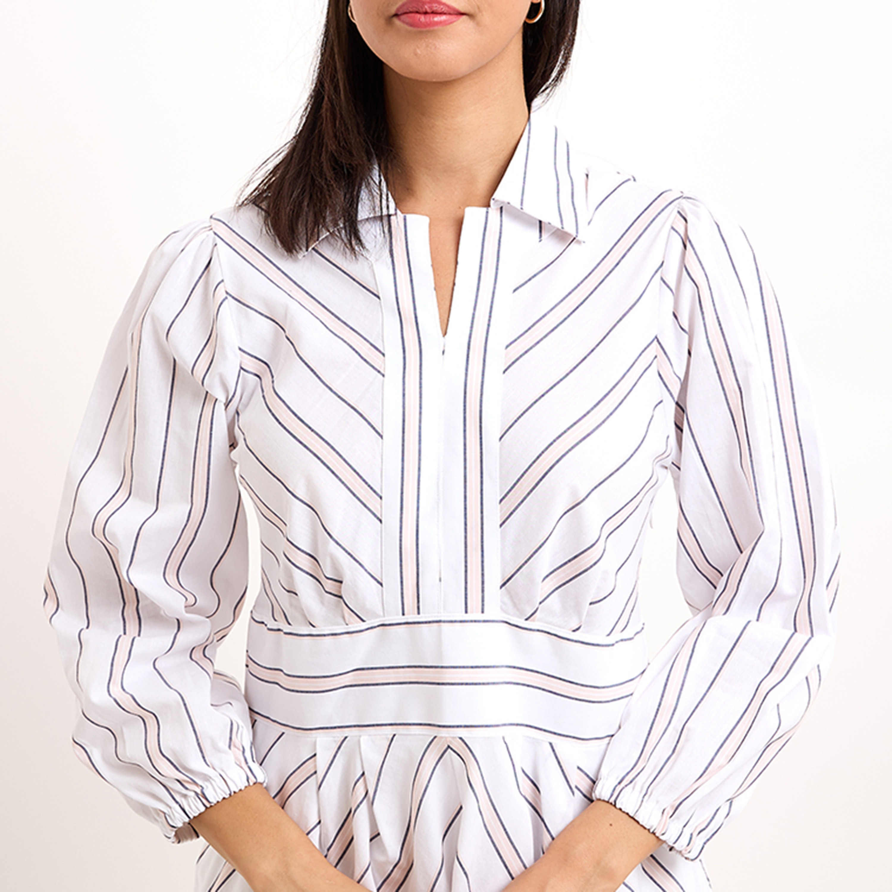 فستان نسائي ميدي بأكمام منفوخة مخطط بياقة بيضاء من بيفرلي هيلز-women-clothing-dresses-image-2