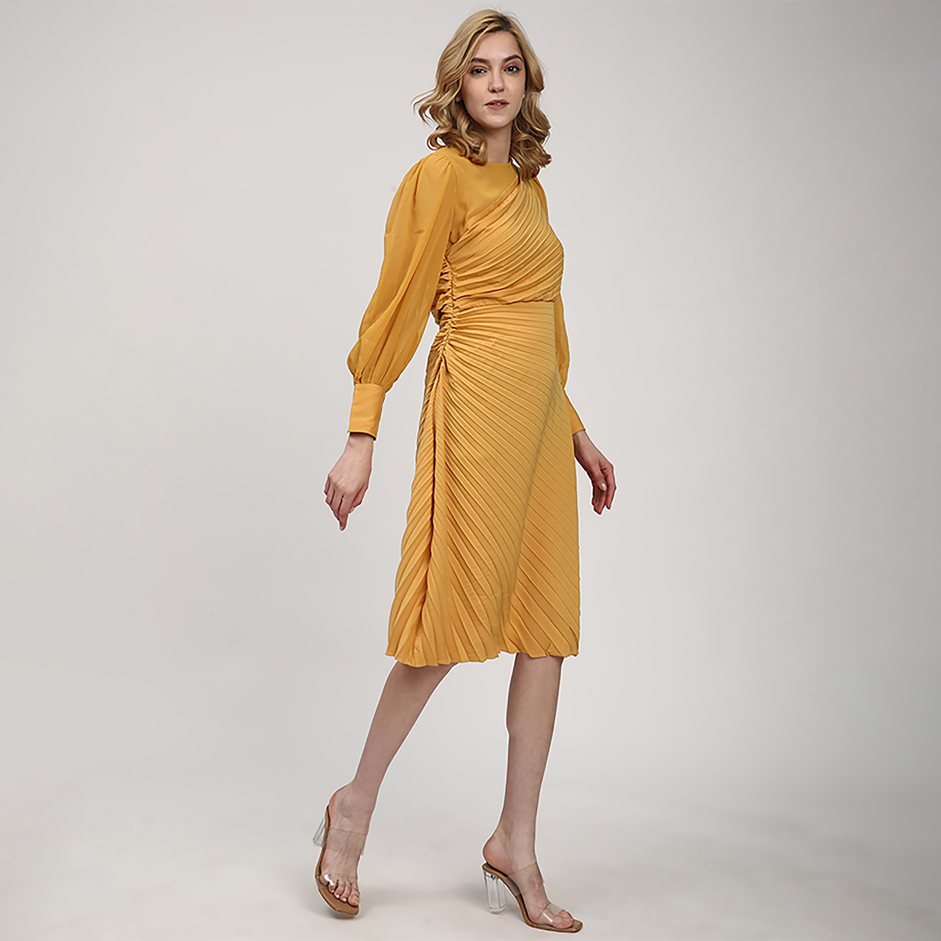 فستان نسائي مطوي بأكمام مطوية حتى الركبة من بيفرلي هيلز بولو كلوب-women-clothing-dresses-image-7