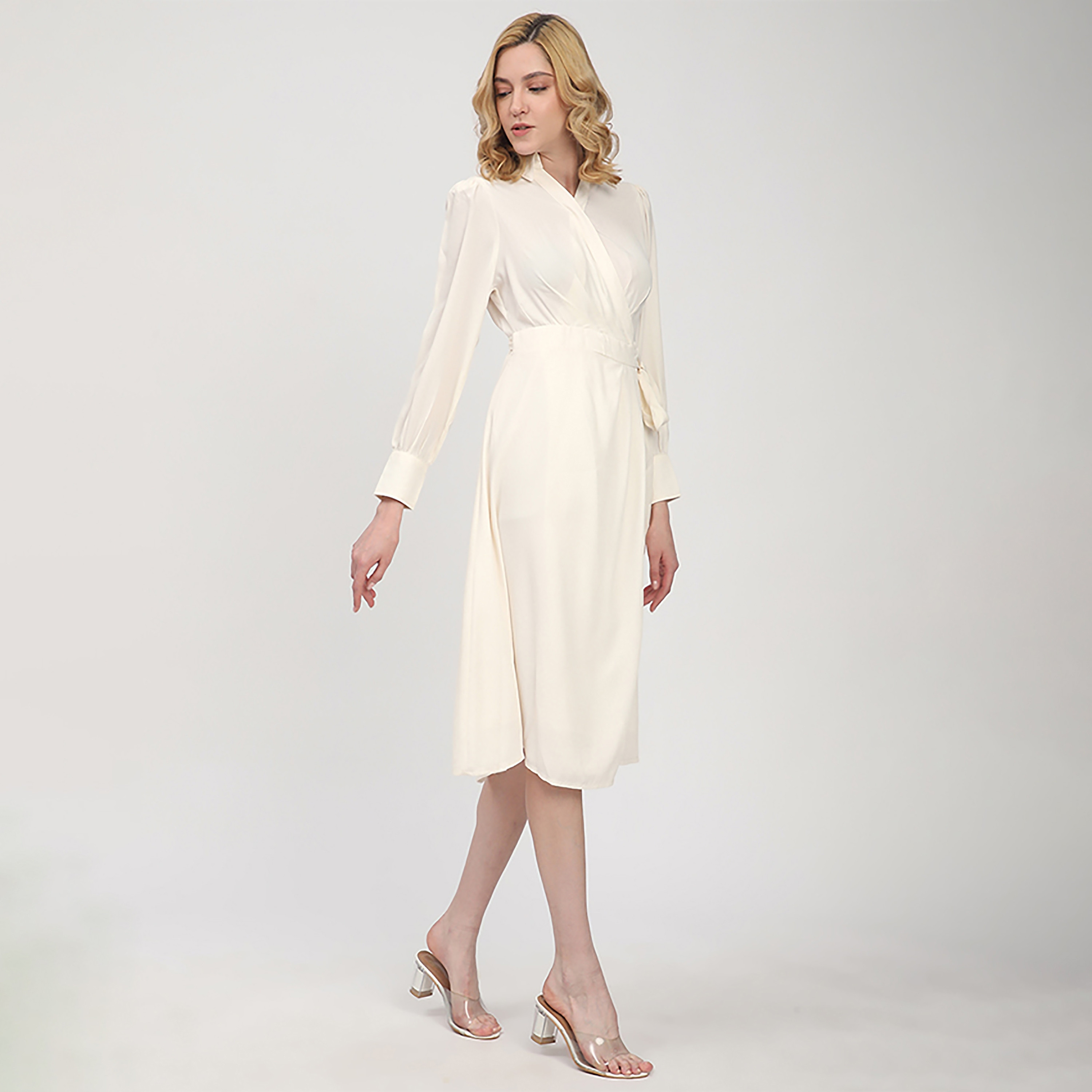 فستان نسائي متوسط الطول بأكمام مطوية وياقة من بيفرلي هيلز بولو كلوب-women-clothing-dresses-image-3