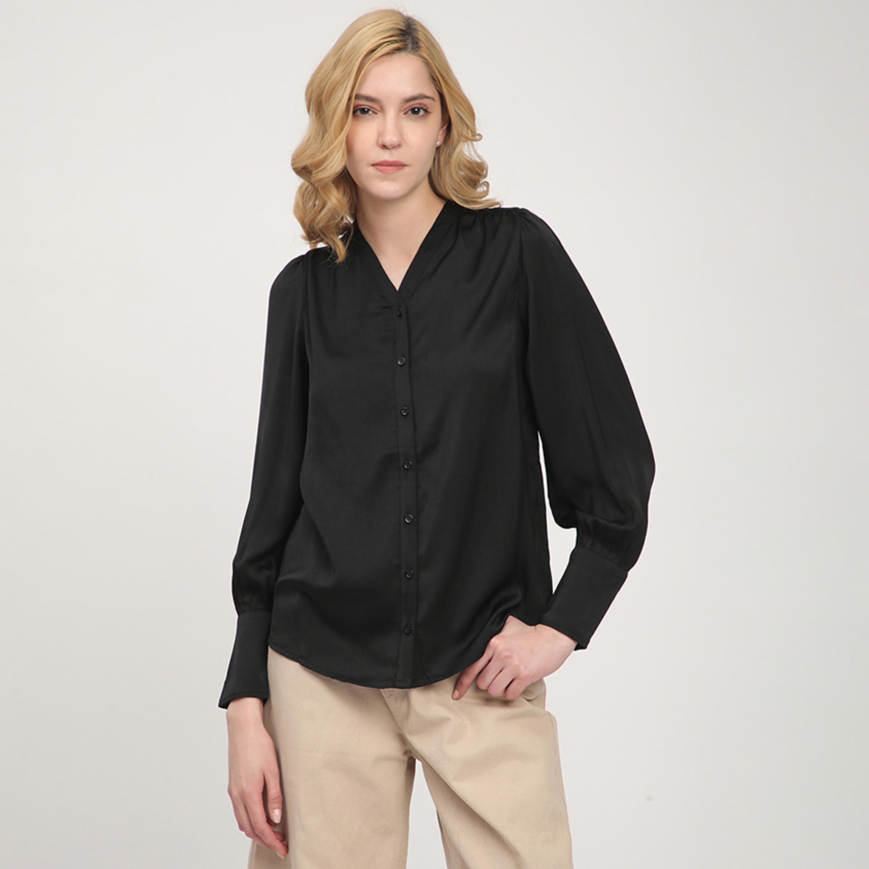 قميص نسائي عادي بأكمام طويلة ورقبة على شكل حرف V من بيفرلي هيلز بولو كلوب-women-clothing-shirtsandblouses-shirts-image-1