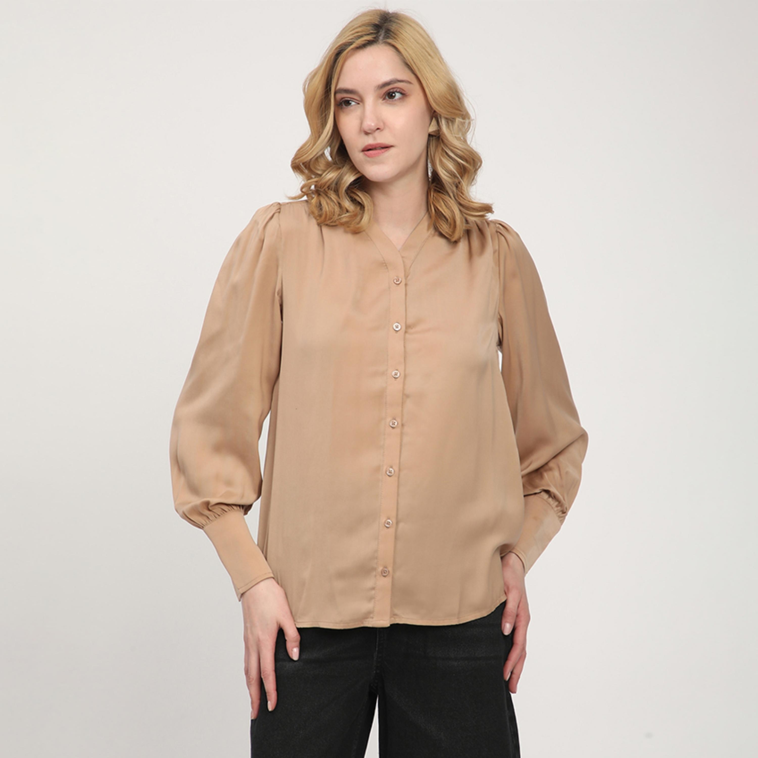 قميص نسائي عادي بأكمام طويلة ورقبة على شكل حرف V من بيفرلي هيلز بولو كلوب-women-clothing-shirtsandblouses-shirts-image-5
