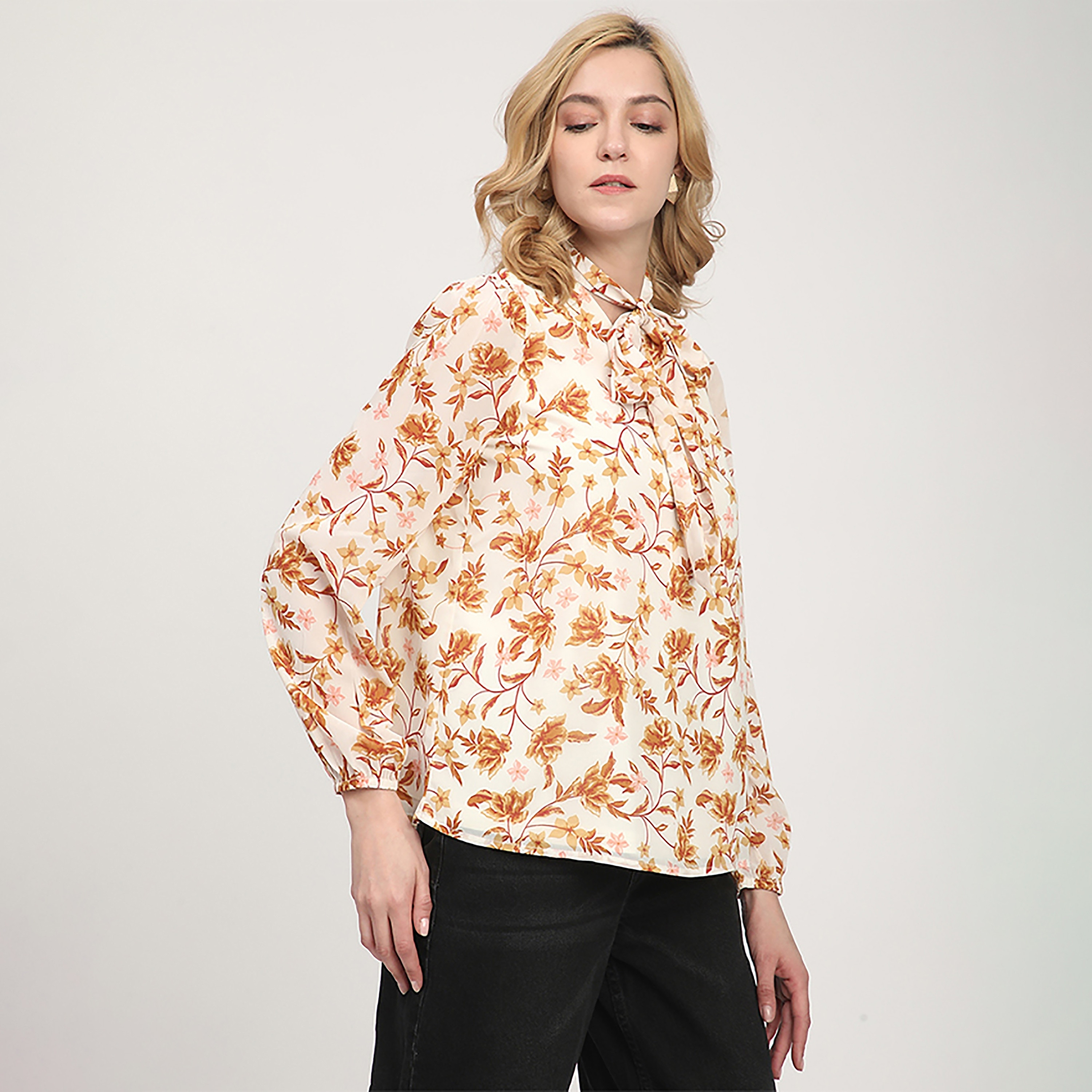 بلوزة نسائية بأكمام طويلة وياقة مربوطة وطبعة زهور من بيفرلي هيلز بولو كلوب-women-clothing-shirtsandblouses-blouses-image-3