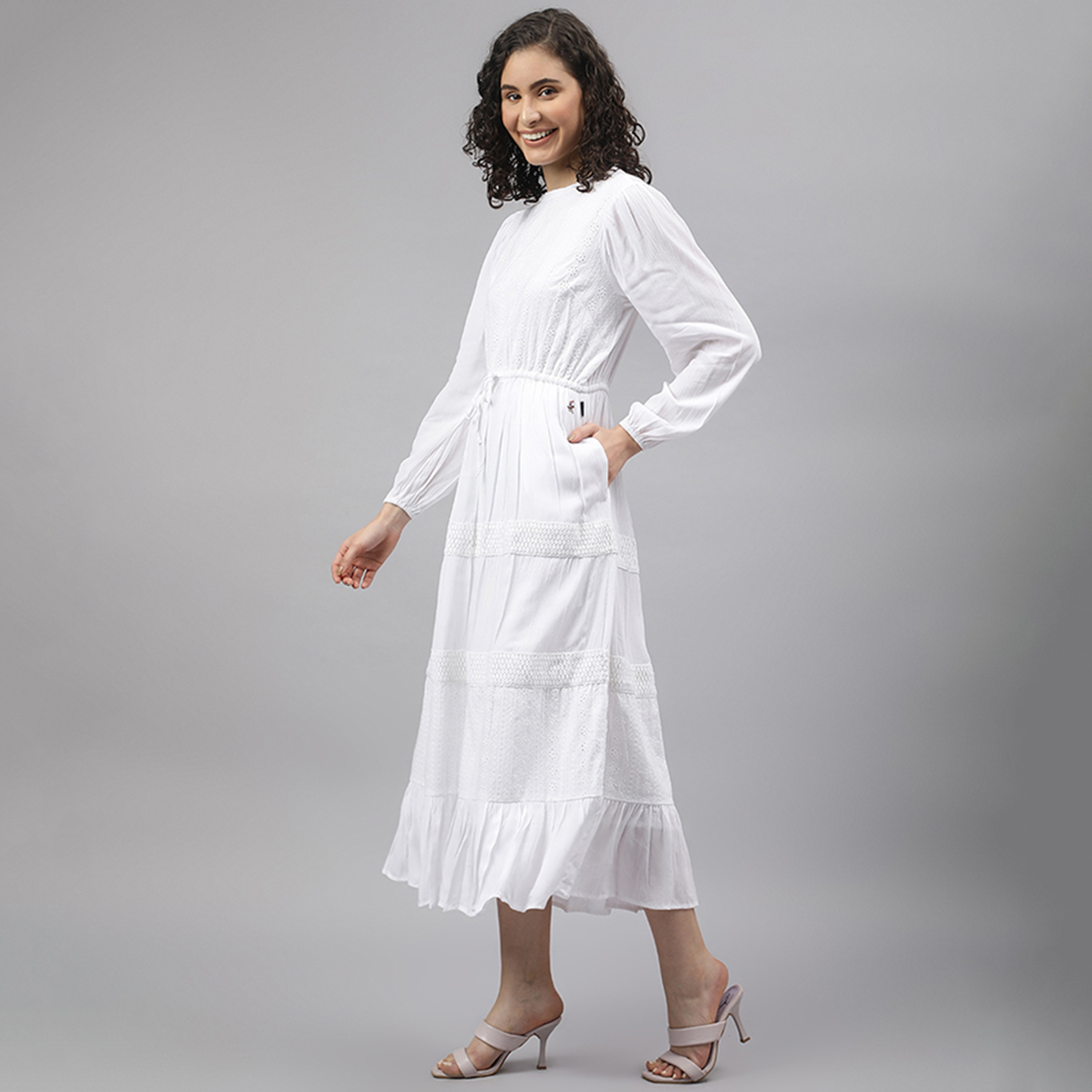 فستان ميدي بطيات بياقة دائرية سادة من بيفرلي هيلز بولو كلوب-women-clothing-dresses-image-6